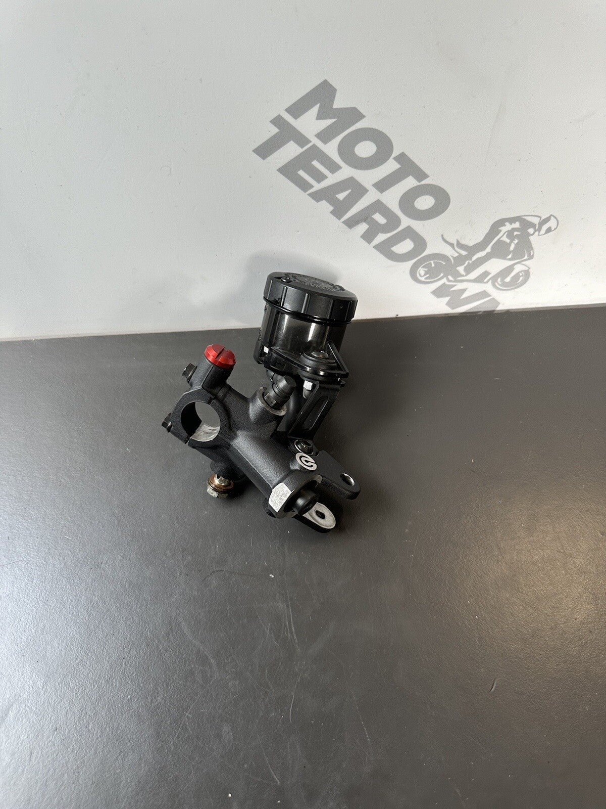 Aprilia Tuono V4 1100 Factory 2017 BREMBO Brake Mastercylinder 9105 Miles RSV4