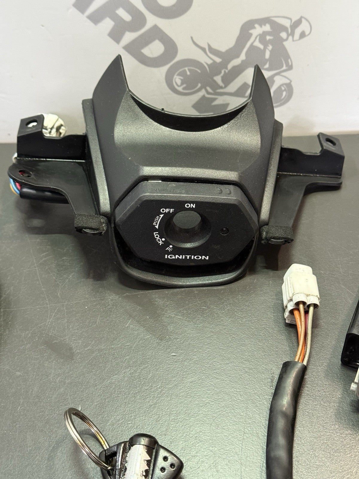 ef4dc725-f4d9-4be4-9d8b-ca3d14375073