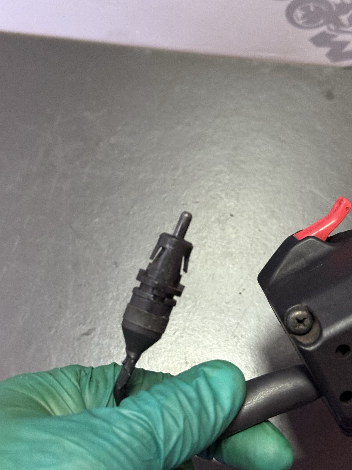 87e598c6-9e08-4ac9-9a33-a18331053257