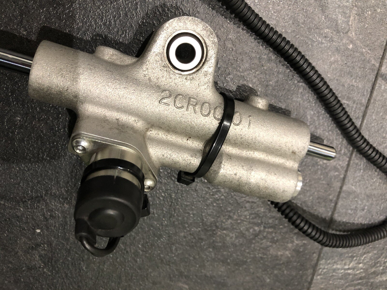 Yamaha MT10 SP 2017-2020 Electronic Steering Damper OEM 10595 Miles R1 2CR