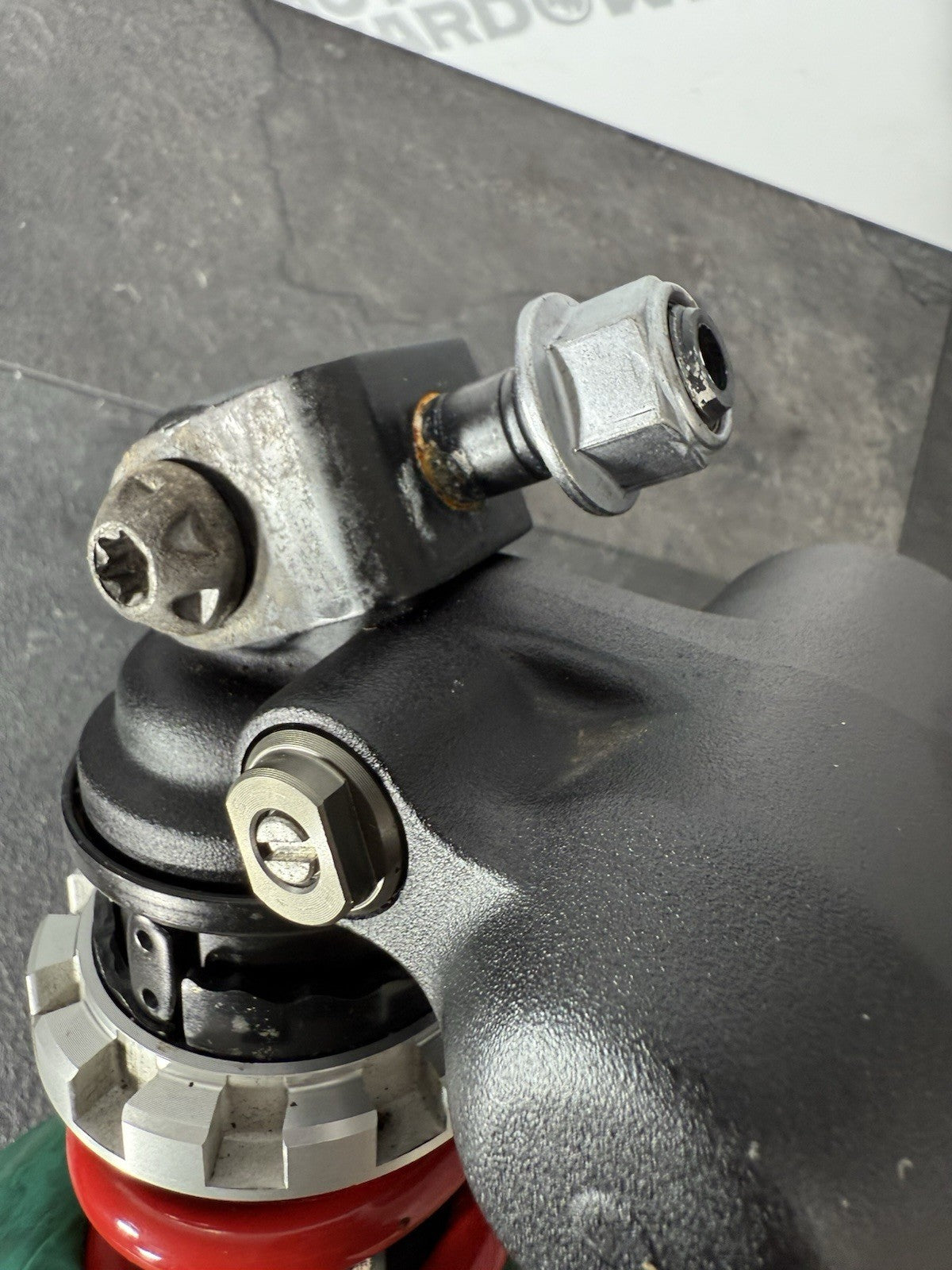 02575bc9-ee52-4336-9028-c9387282d69a