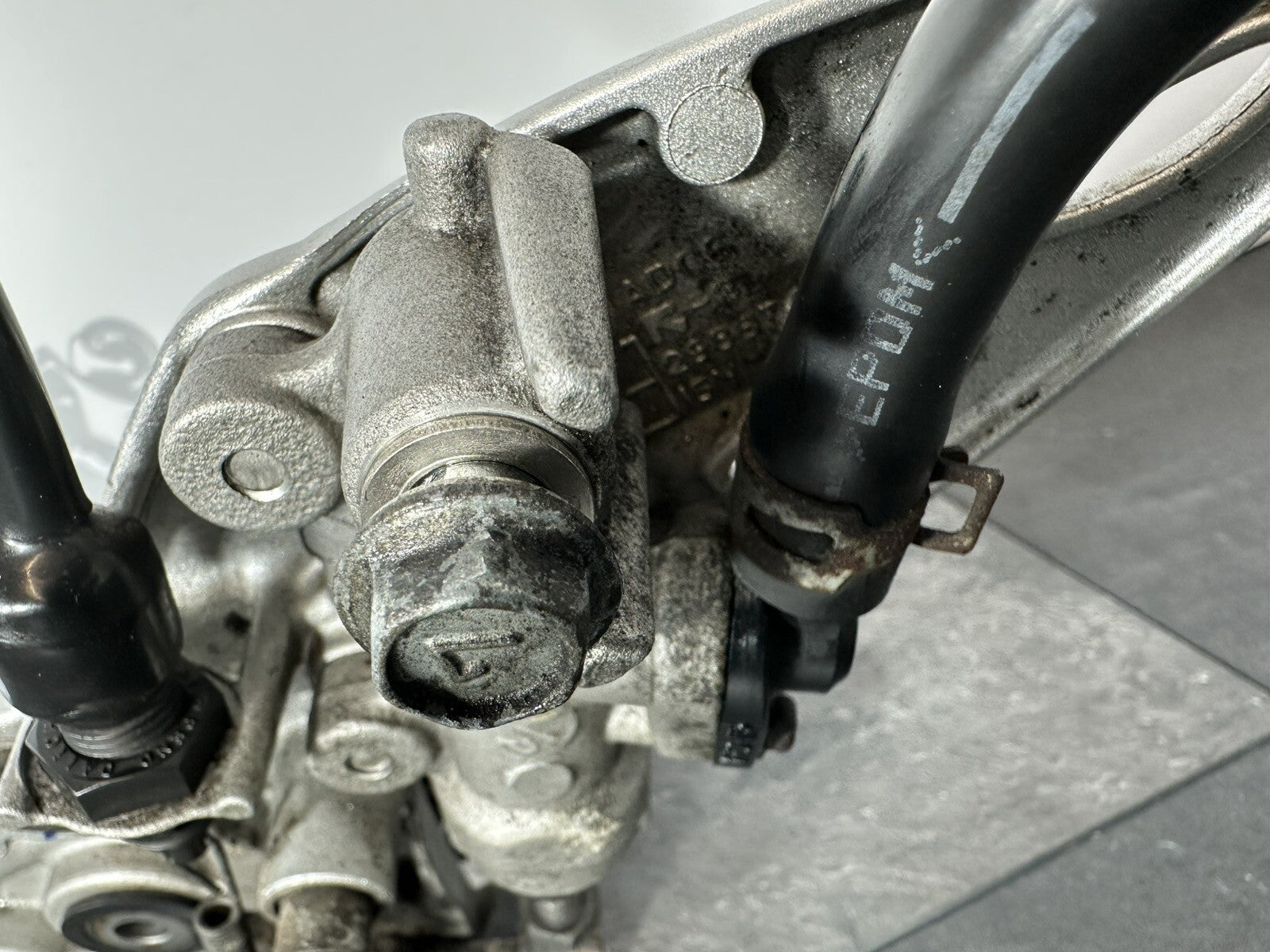 Suzuki GSXR 1300 2016 HAYABUSA Right Rearset Footrest Rear Brake 18408 Miles OEM