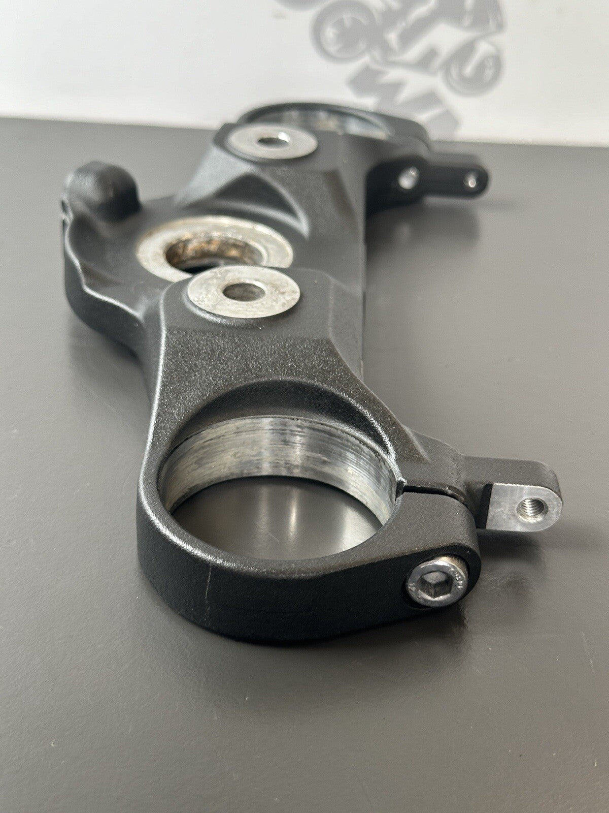 YAMAHA MT09SP MT-09 SP Top Yoke Top Clamp Upper Yoke B7N-23435-00 2021-2023 OEM