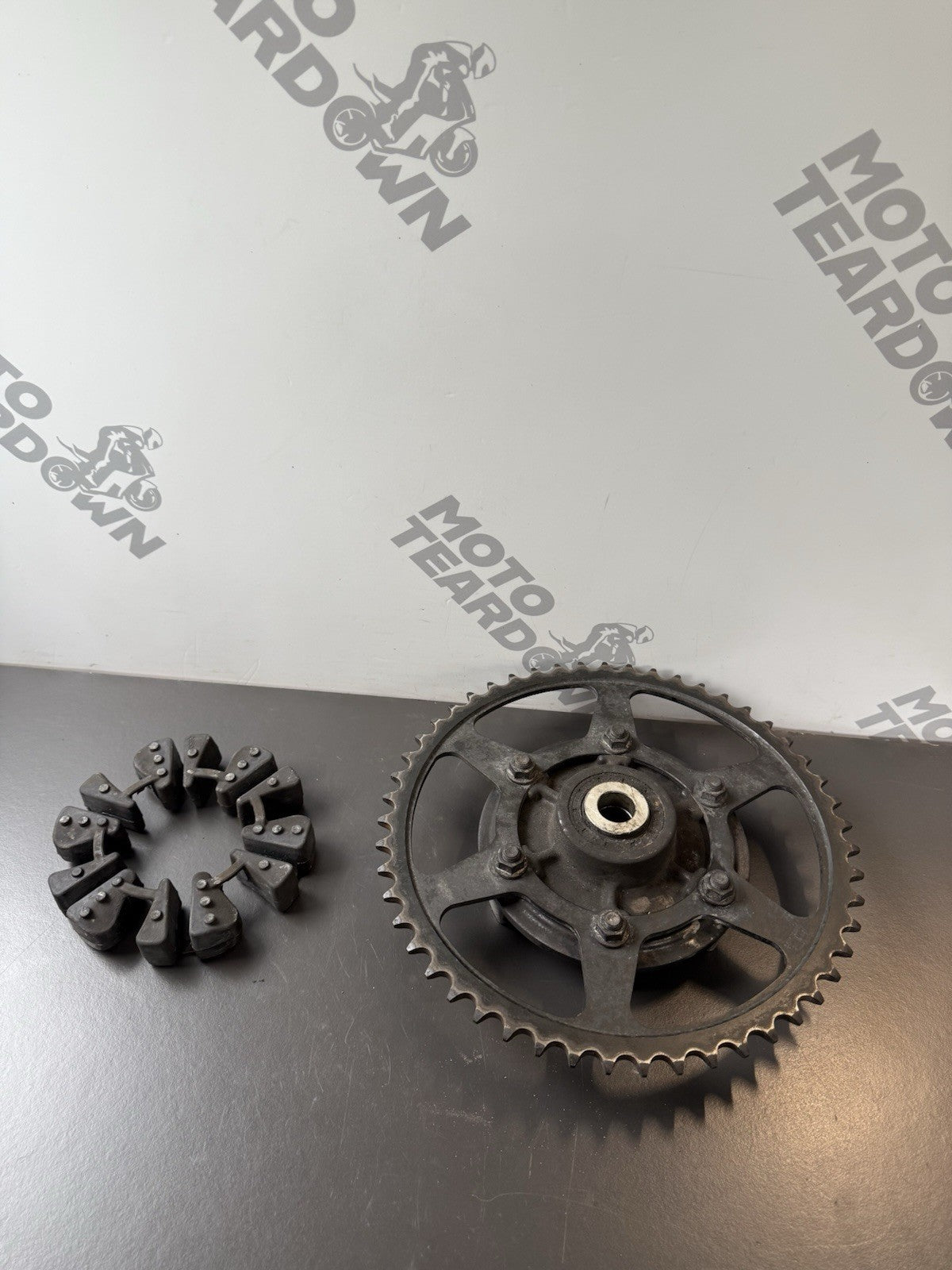 TRIUMPH TRIDENT 660 REAR SPROCKET CARRIER AND CUSH DRIVES OEM YEAR 2021-2024