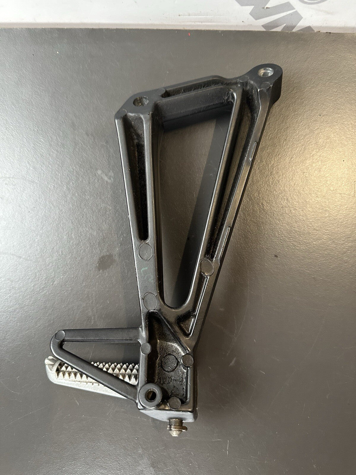 YAMAHA MT-03 Left Rear Foot Hanger YAMAHA MT03 Left Pillion Hanger LT Foot OEM