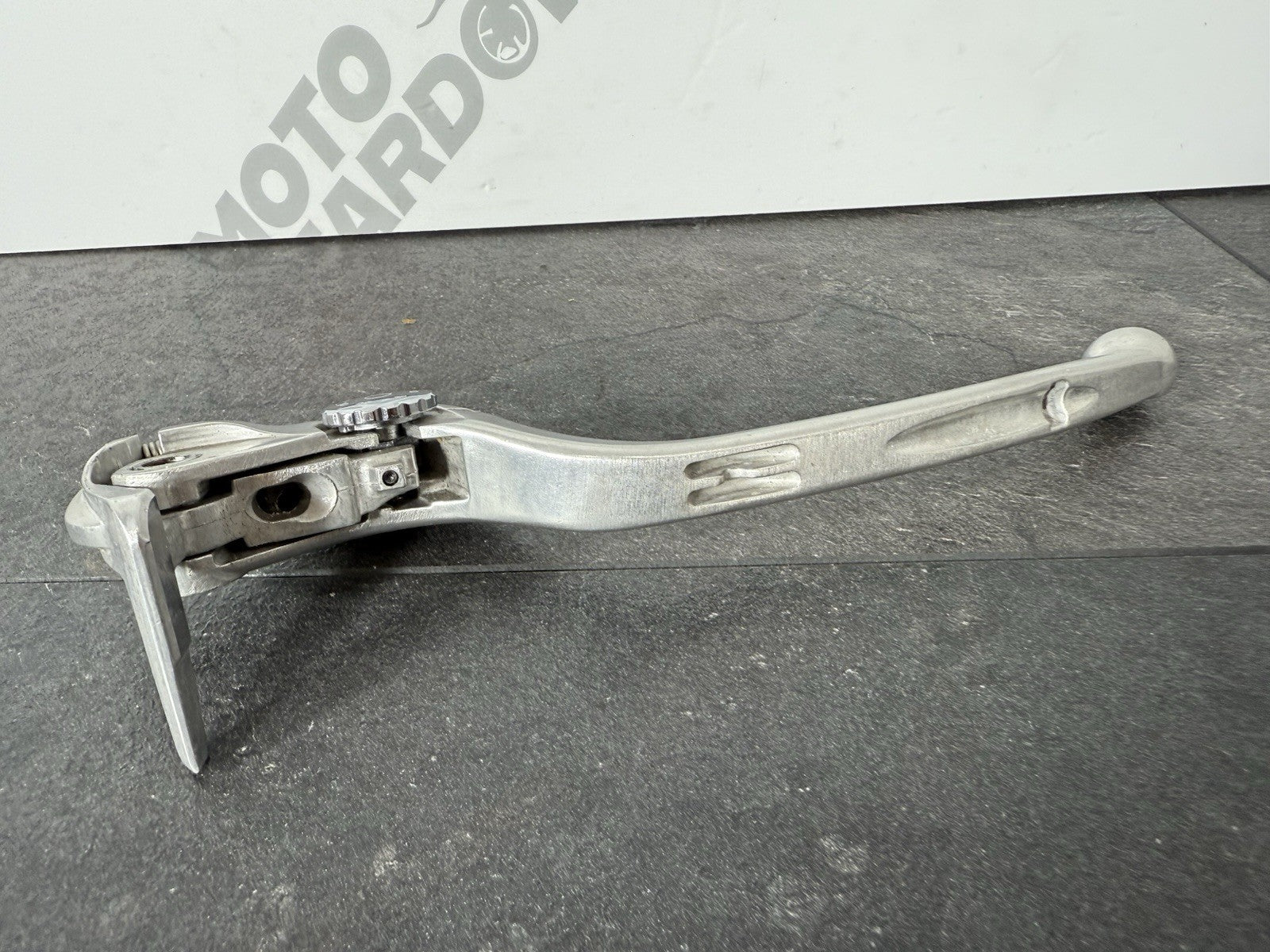 82c83ef6-697b-4793-a80d-70d6b4324fec