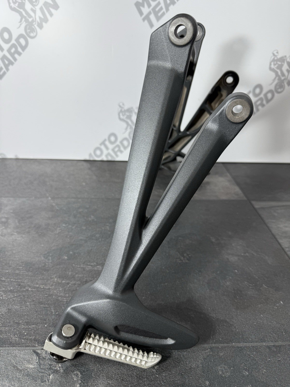 5c18d5fd-3c81-47a2-bc93-66749b537bc7