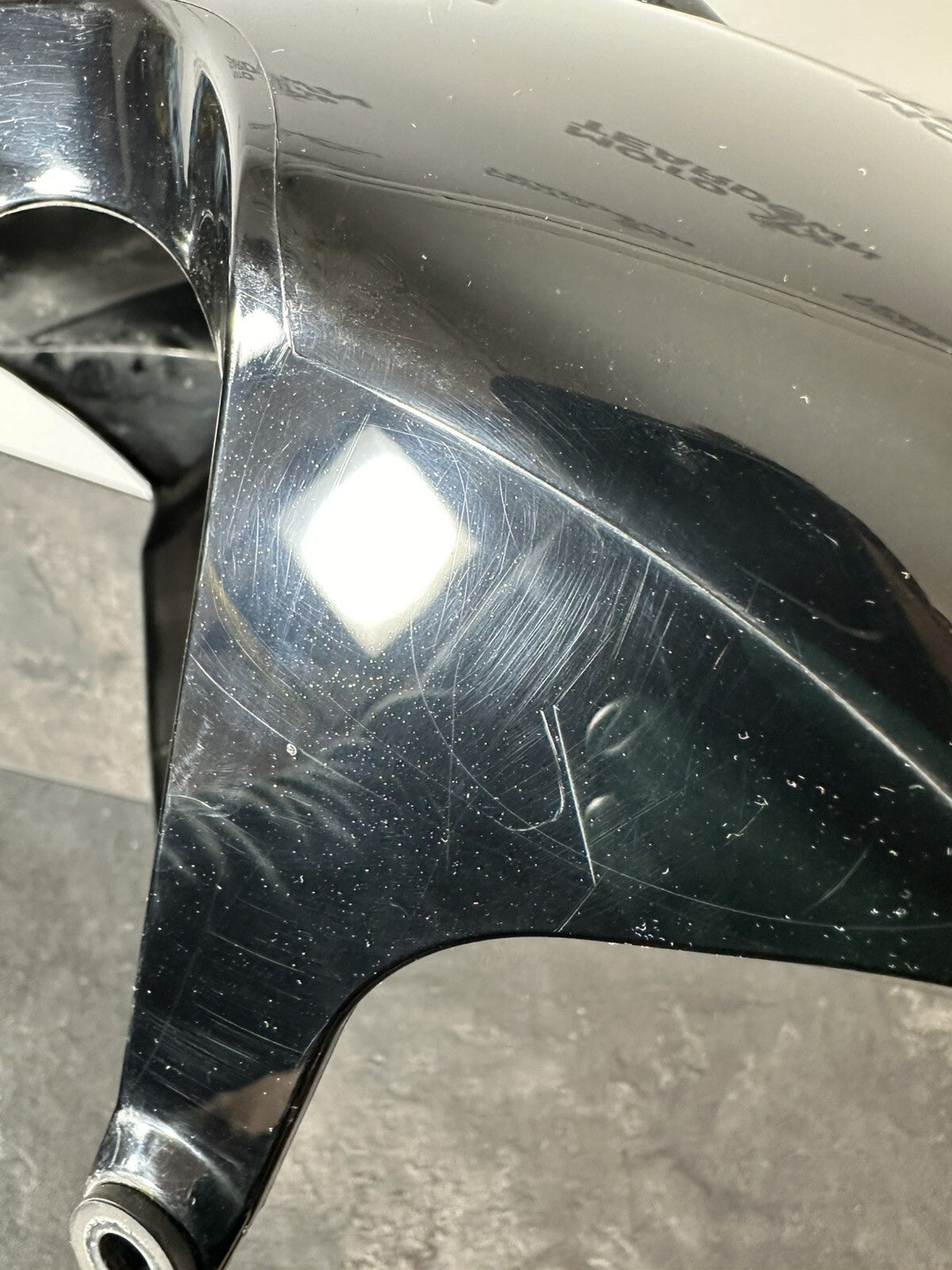 Suzuki GSXR 1000 2014 Front Mudguard Fender Black 22774 Miles 2009-2016 OEM