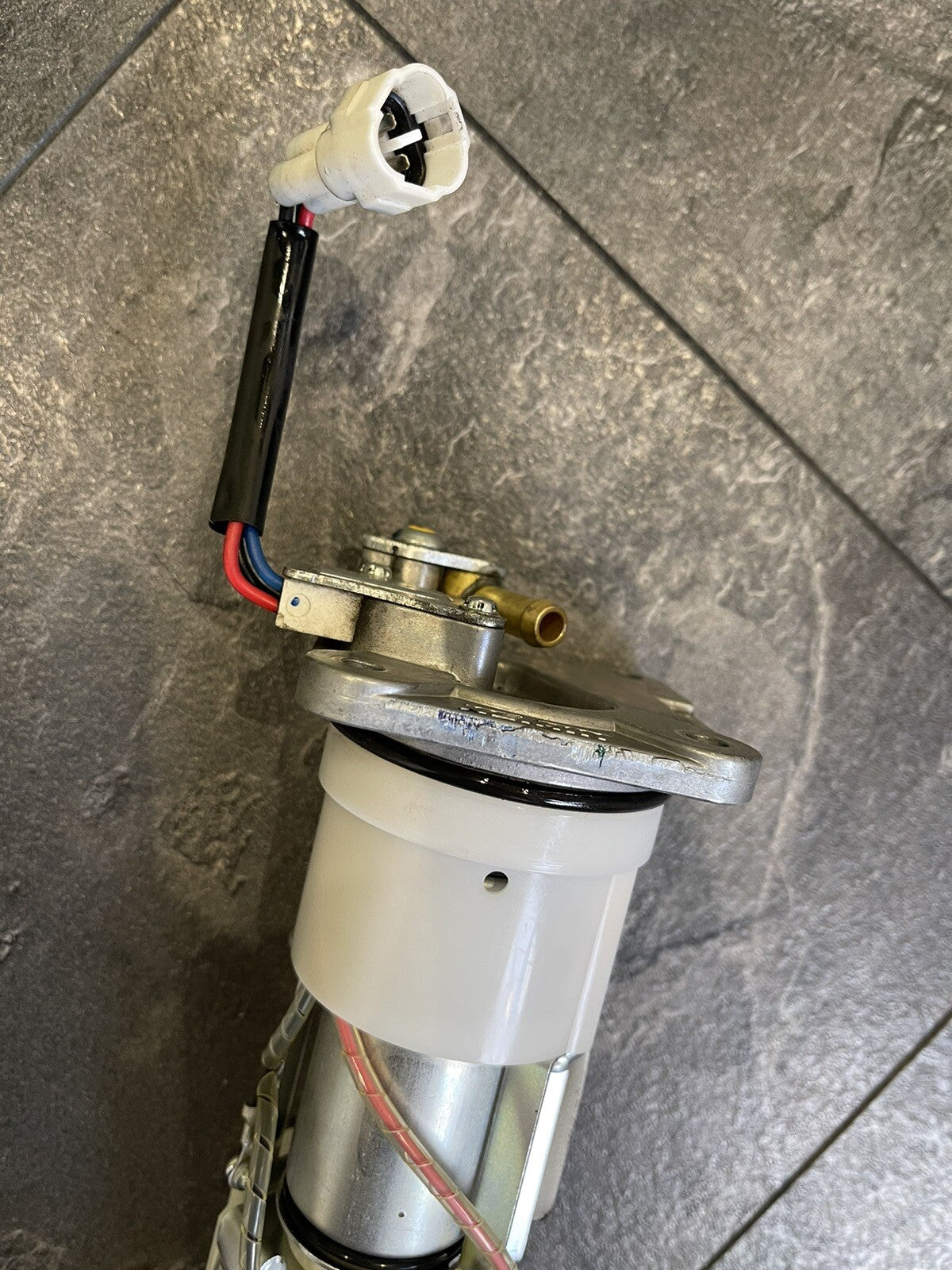 KTM Superduke R 1290 2018 2019 Fuel Pump Petrol Pump Only 8115 Miles * UK ONLY*