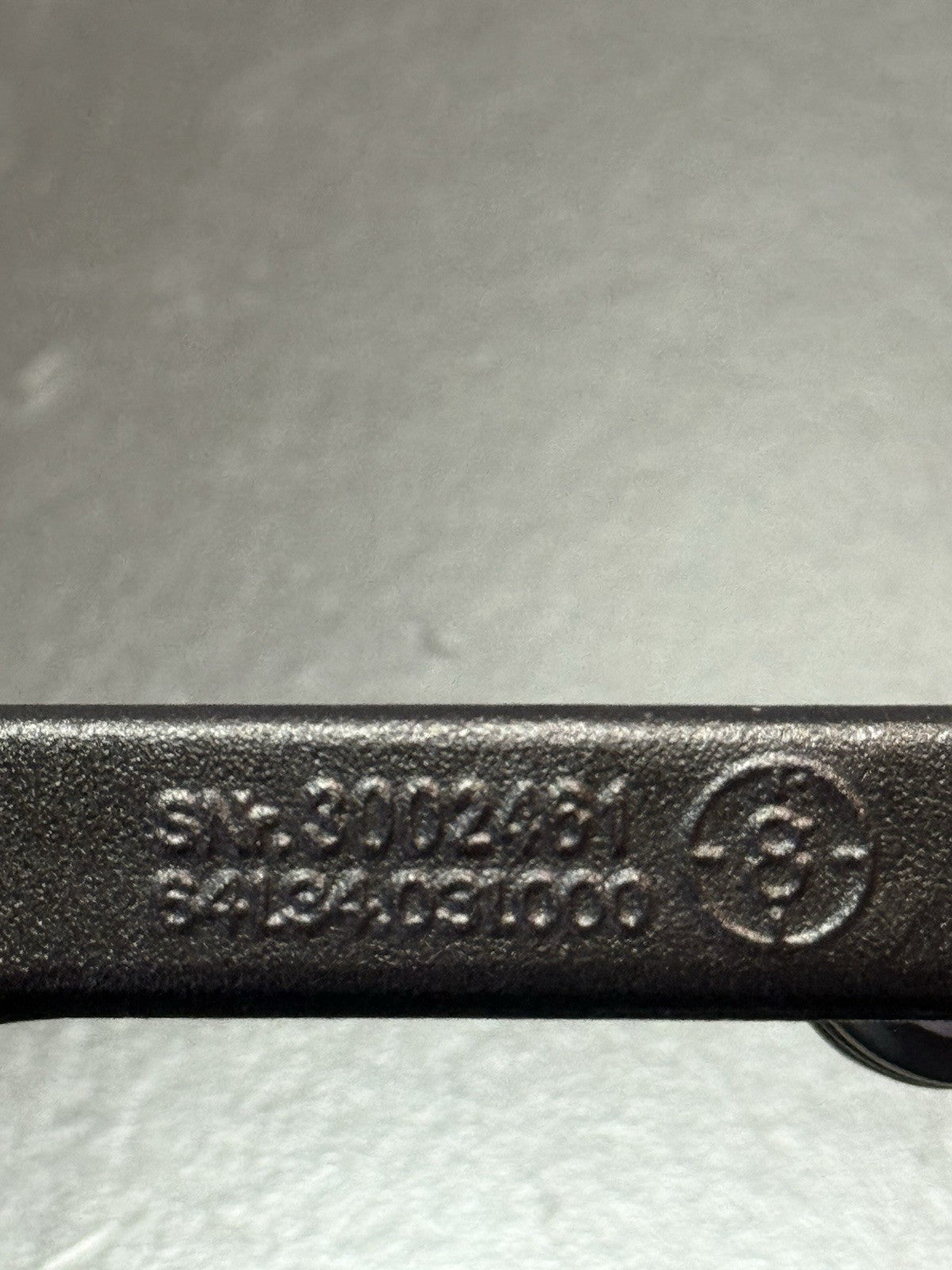 b696efc8-3652-409d-b34d-ed8e7411fff7