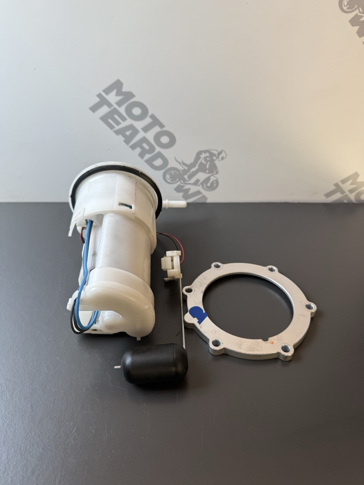 TRIUMPH TRIDENT 660 Fuel Pump Petrol Pump - T2400735 2021-2024 OEM *UK ONLY*