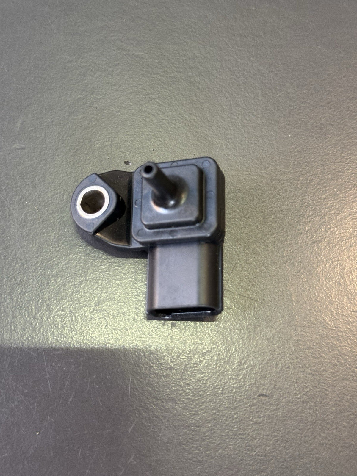 3f8b7fb3-e998-44d8-ad27-2a7c40668a3a