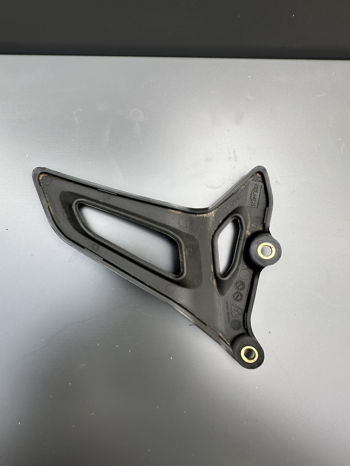 TRIUMPH SPEED TRIPLE 1200 RS & RR 2022 LOWER CHAINGUARD CHAIN GUARD T2050634 OEM
