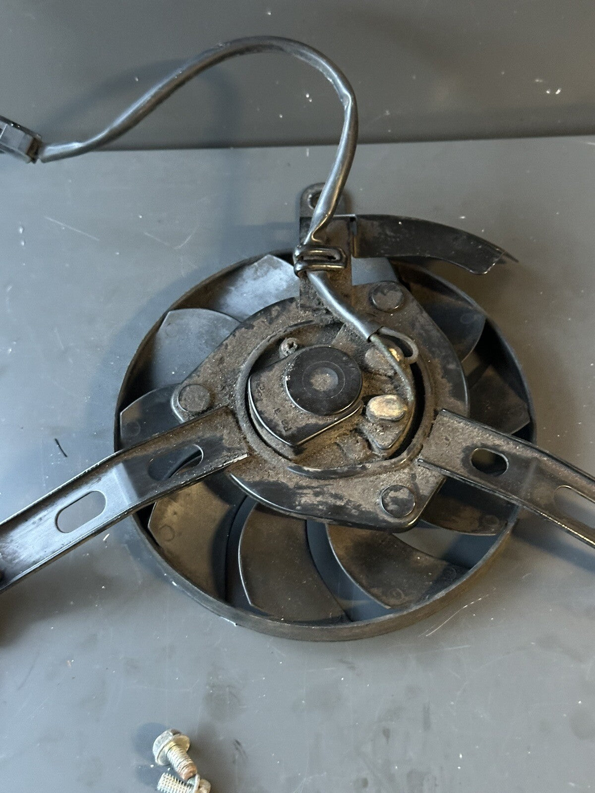 Yamaha MT-07 MT07 Radiator fan Cooling Fan Genuine OEM MT07 Radiator Fan 2019