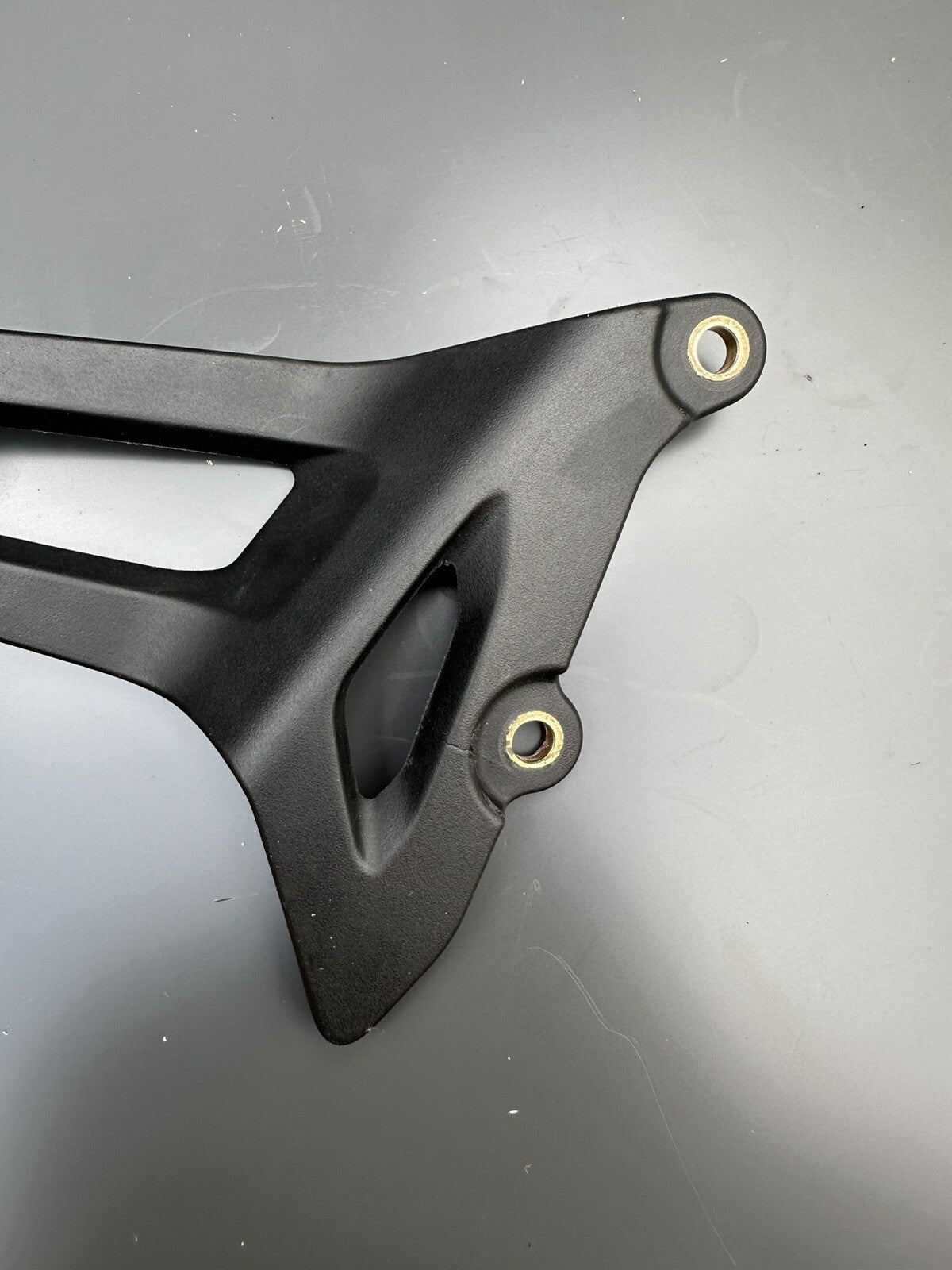 TRIUMPH SPEED TRIPLE 1200 RS & RR 2022 LOWER CHAINGUARD CHAIN GUARD T2050634 OEM