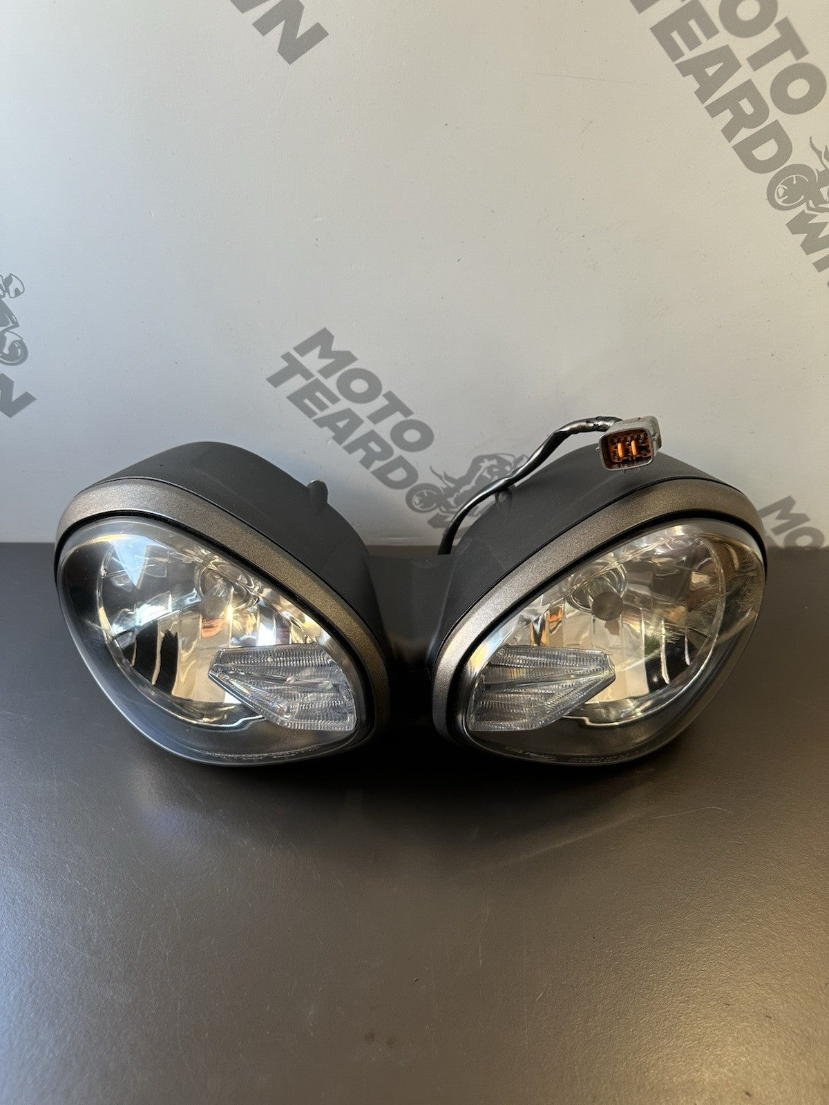 Triumph Street Triple 765R Genuine Headlamp 765 Headlight OEM T2701345 SCUFFED