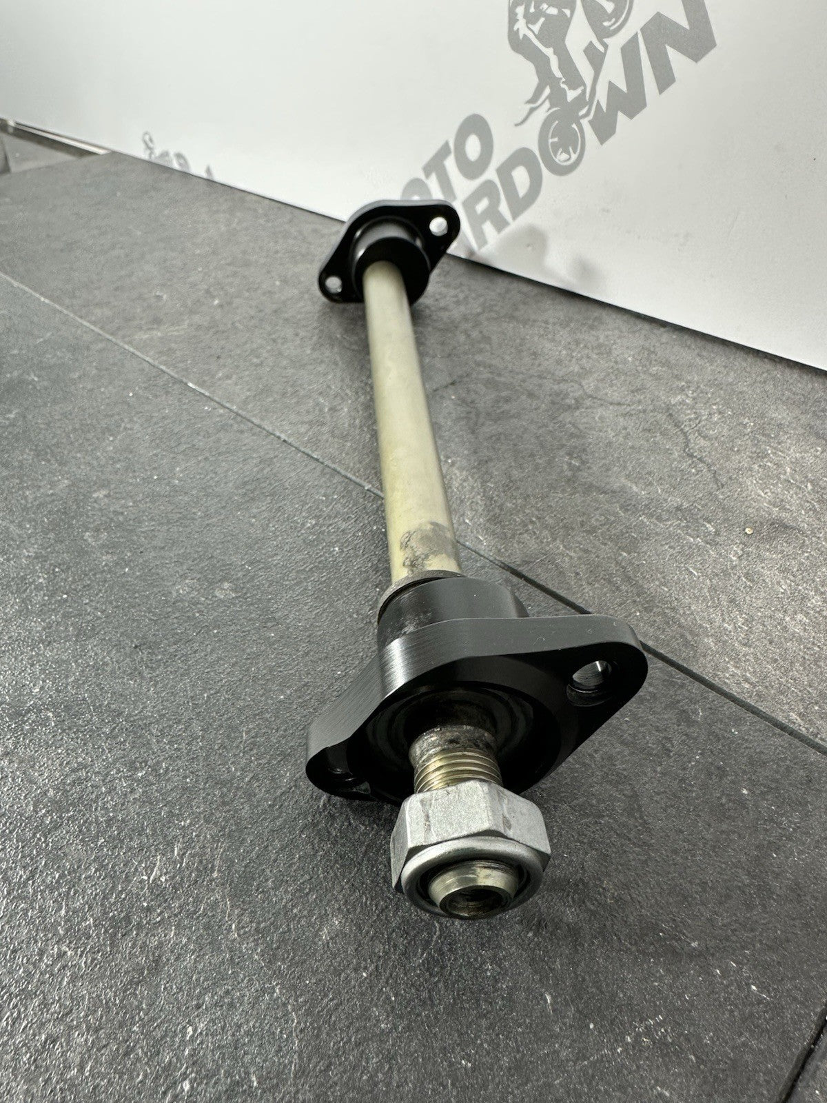 Triumph Street Triple 675 R 2015 Swingarm Spindle Bolt 2013-2016 16470 Miles OEM
