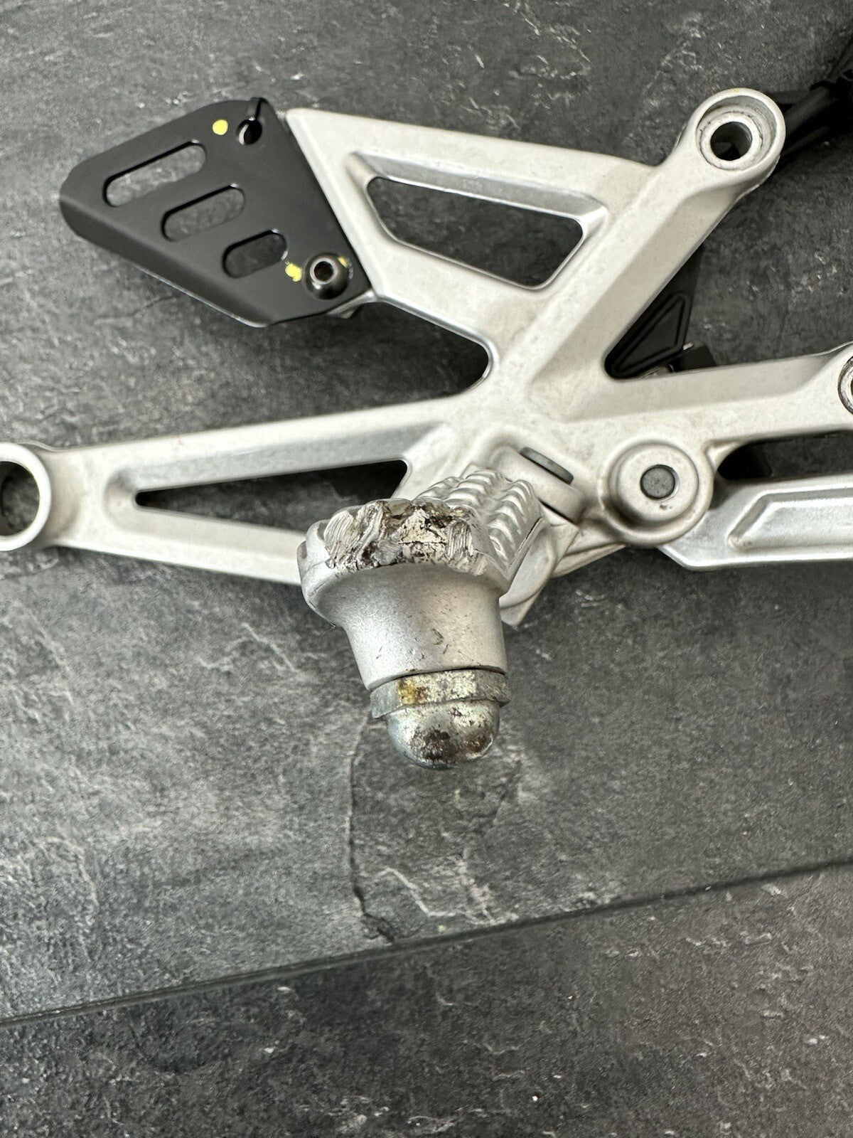 Aprilia Tuono V4 1100 Factory 2020 Right Rearset Footrest Brake 6889m OEM 2019