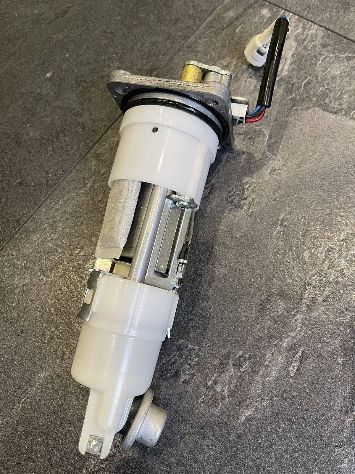 KTM Superduke R 1290 2018 2019 Fuel Pump Petrol Pump Only 8115 Miles * UK ONLY*