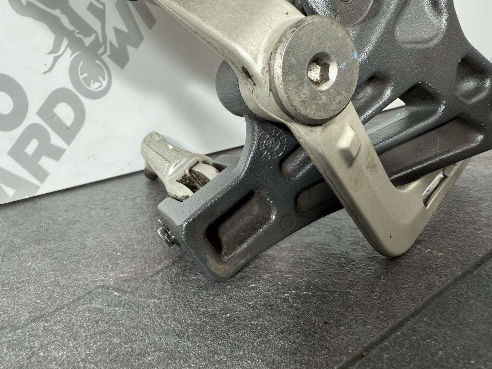 5ffe5f88-e0ad-41a1-9375-2b1f495616a2