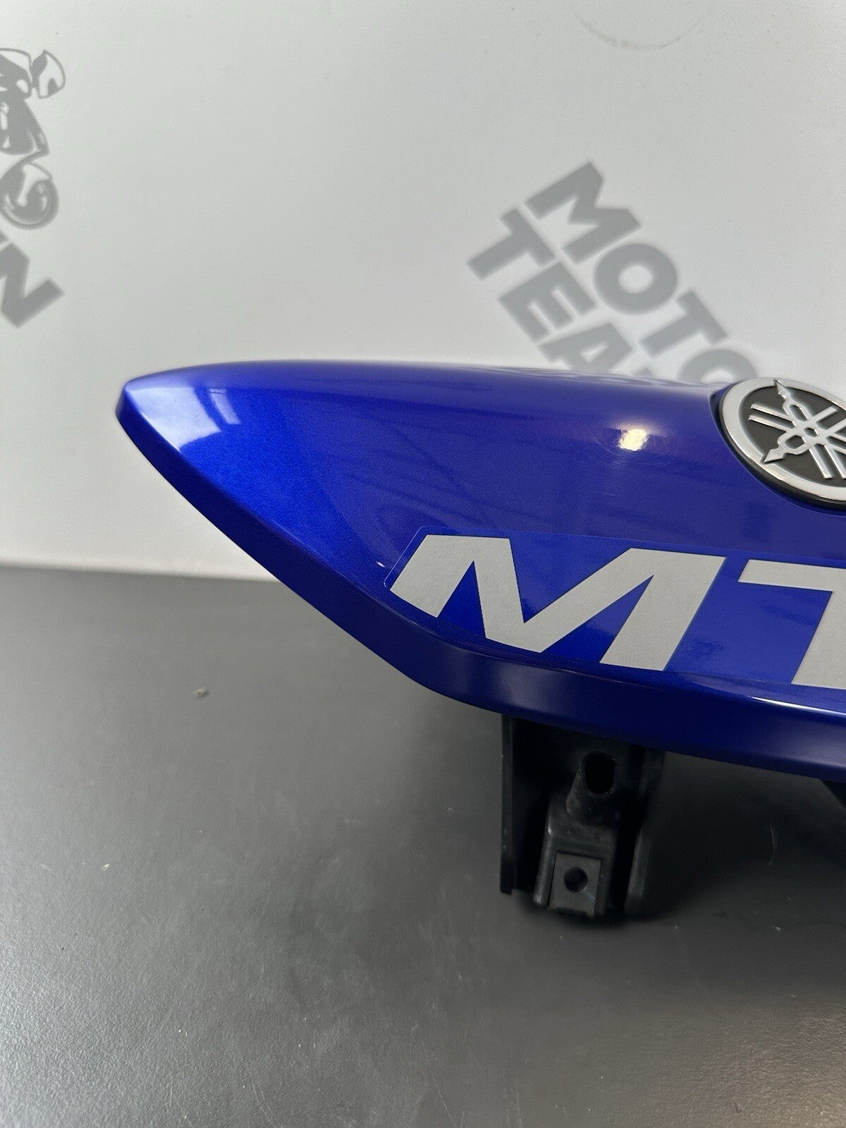YAMAHA MT03 Right AIR DUCT FAIRING PLASTIC RIGHT MT 03 Right Air Duct Fairing