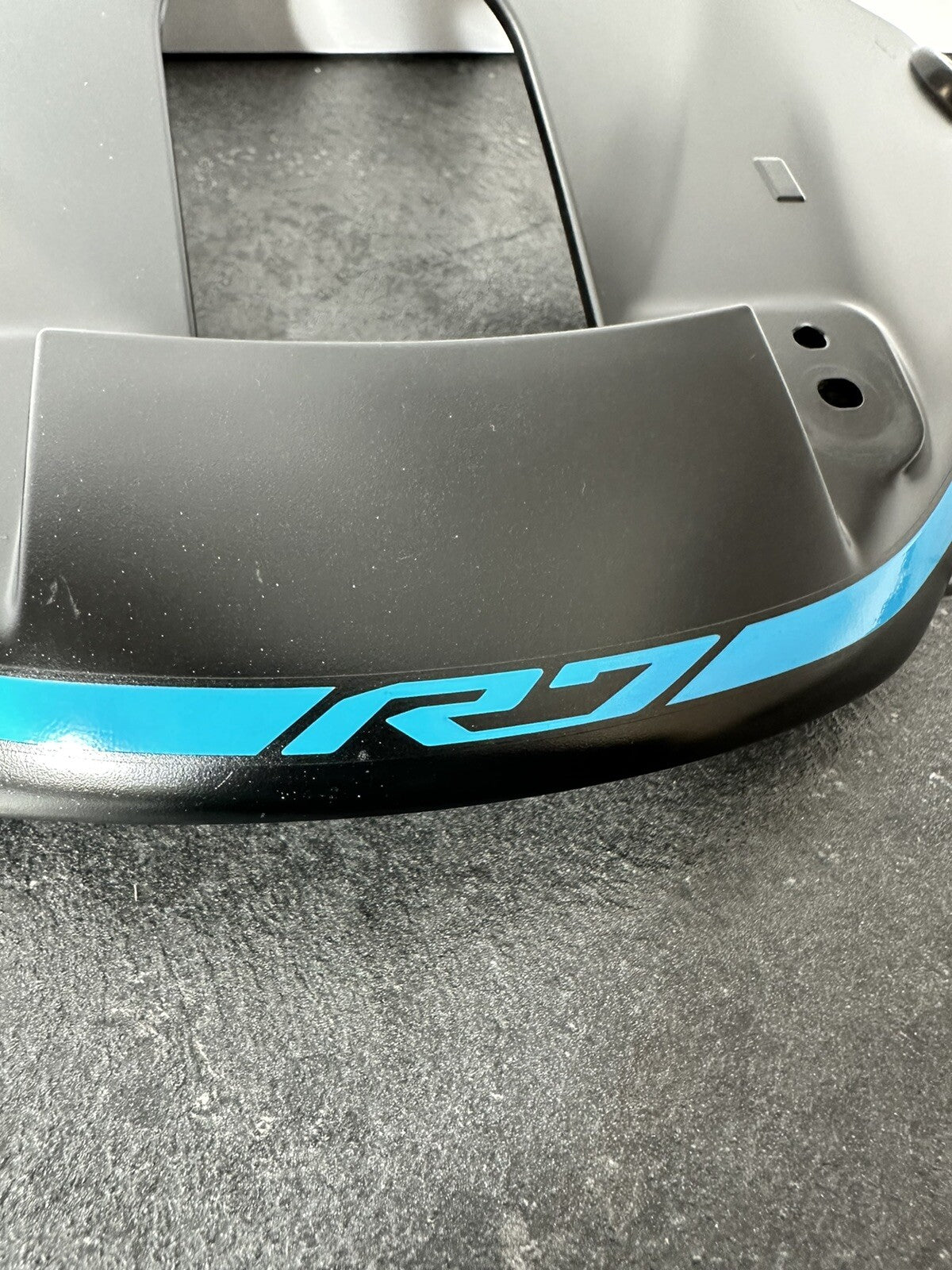 Yamaha R7 690 2024 Front Plate Chin Spoiler Fairing Panel 1784 Miles 2022 2023