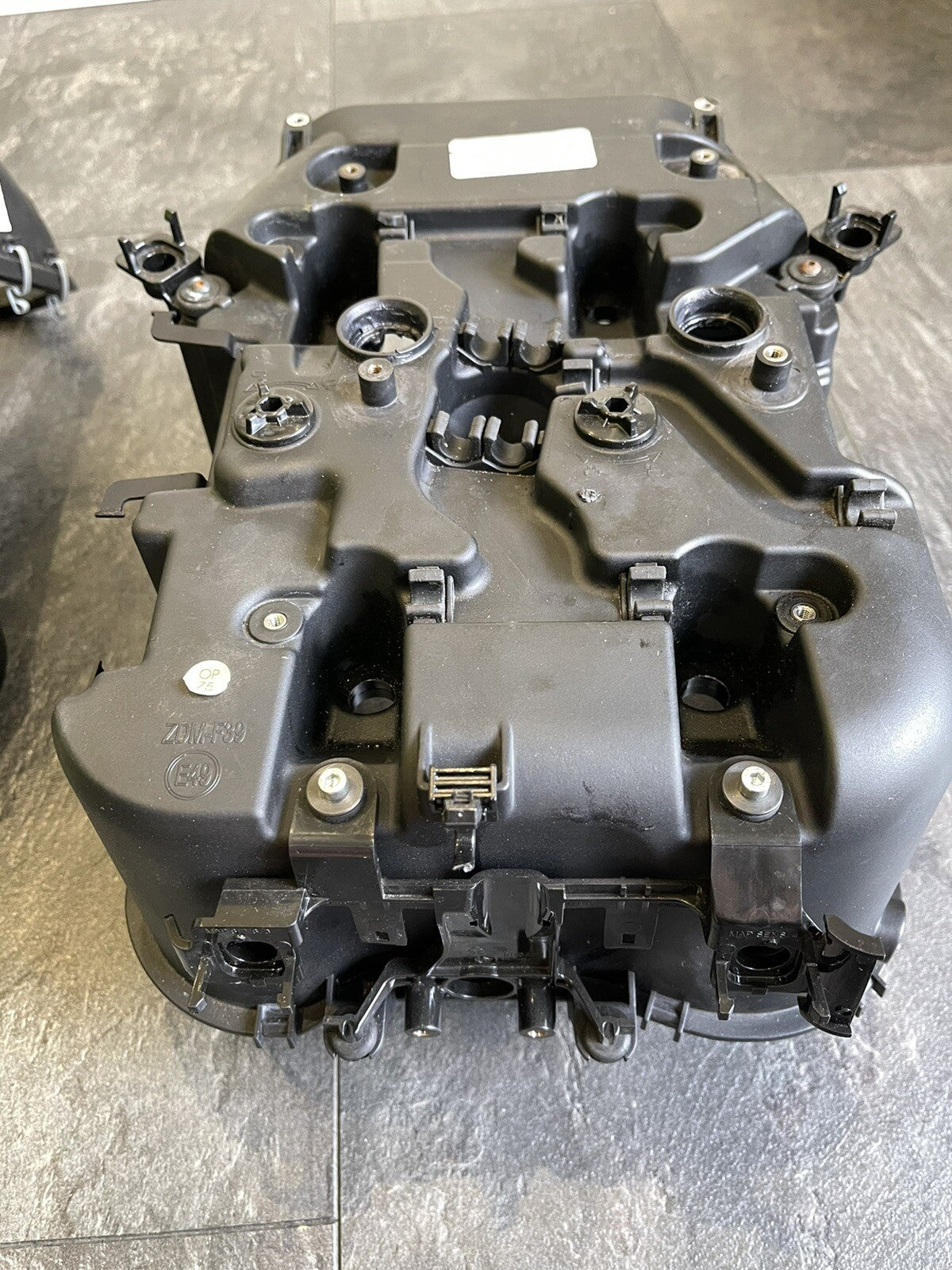 Ducati Panigale V4S V4 2018-2021 Airbox Injector Housing Only 2986 Miles OEM