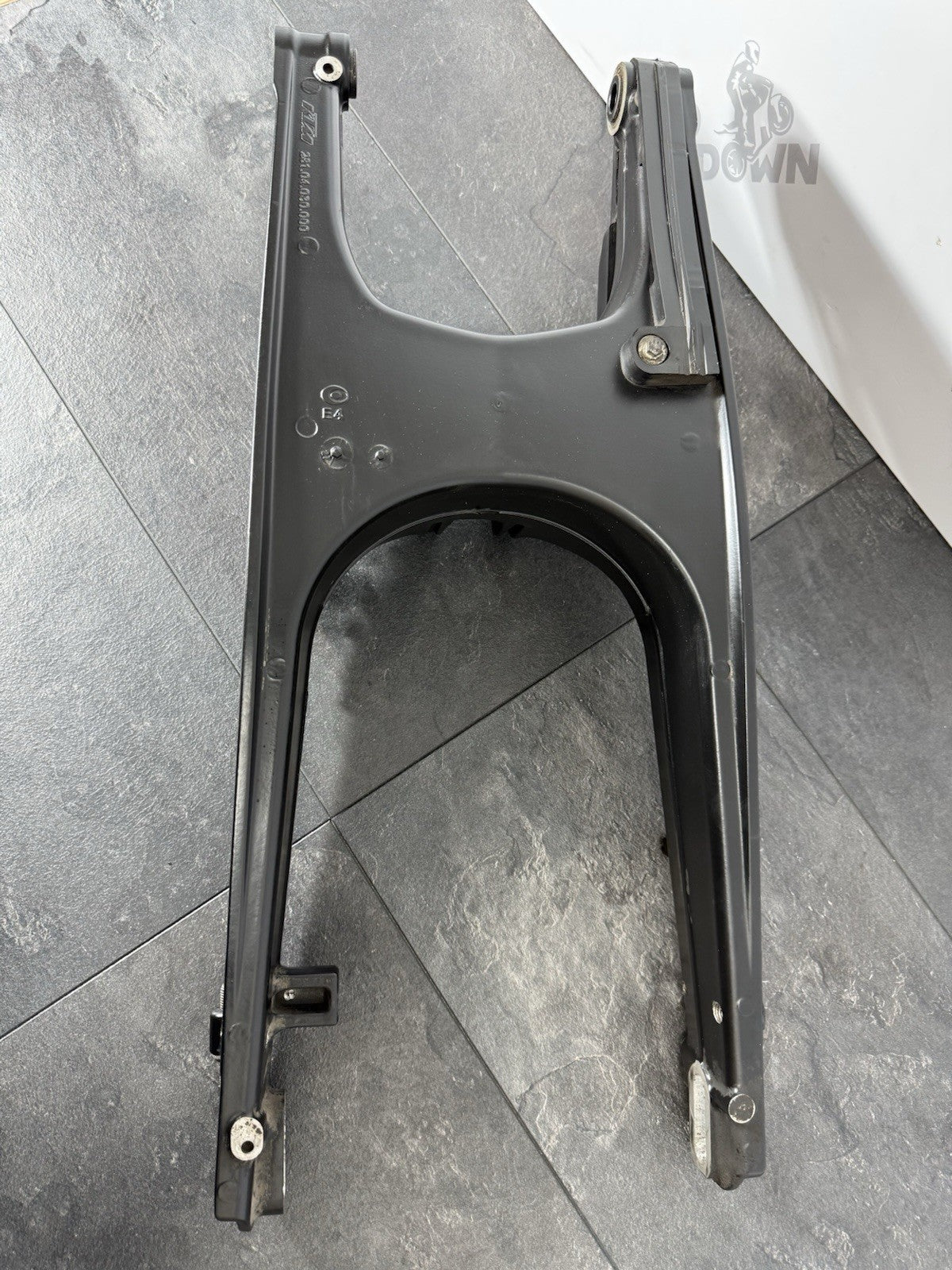 d1e77242-f10e-4d5b-9f10-09a92e15963a