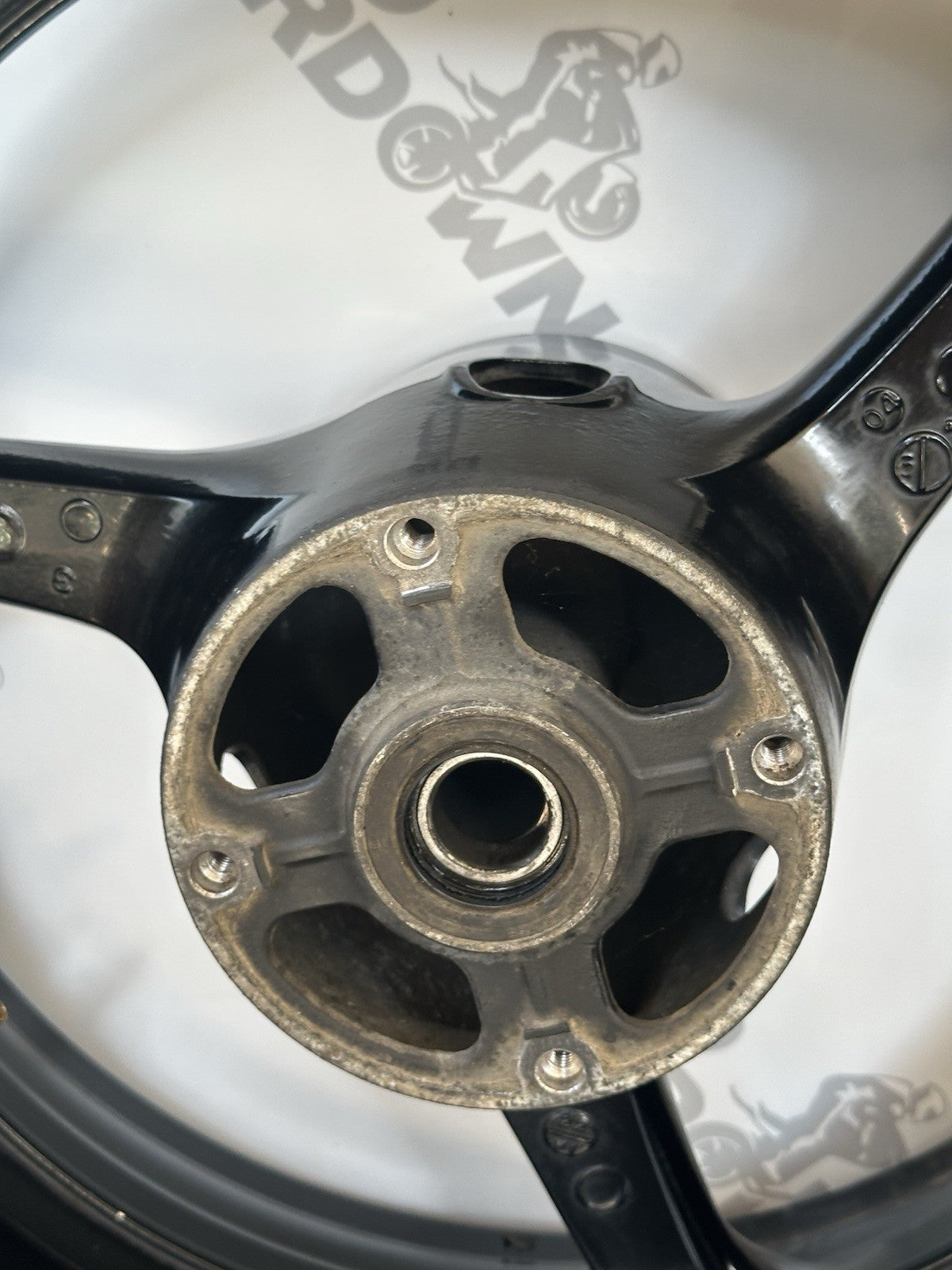 Honda CBR1000RR Rear Wheel Rear Rim 2004 2005 RR4 RR5 CBR1000RR rear Wheel OEM