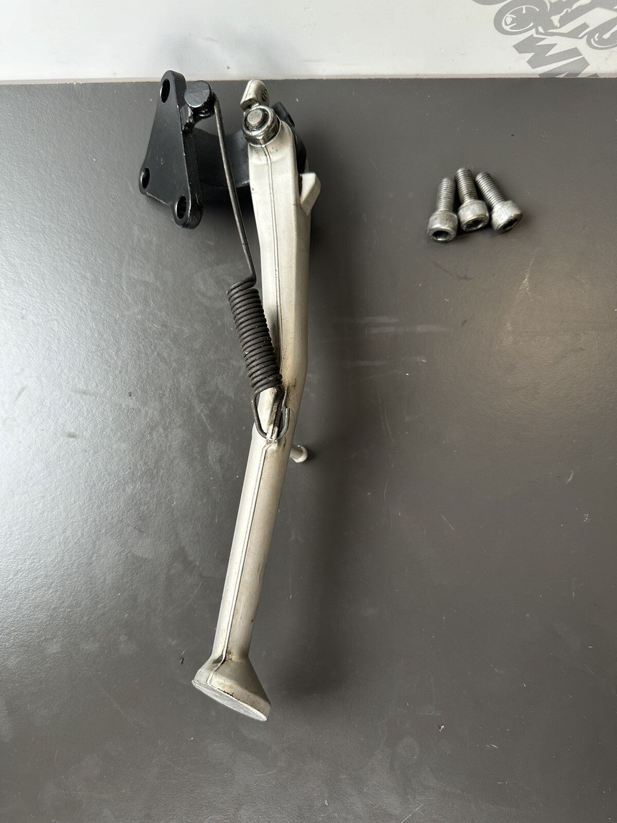 Triumph Speed Triple 1050 ABS 2011-2015 side prop kick stand 1050 Kick Stand OEM