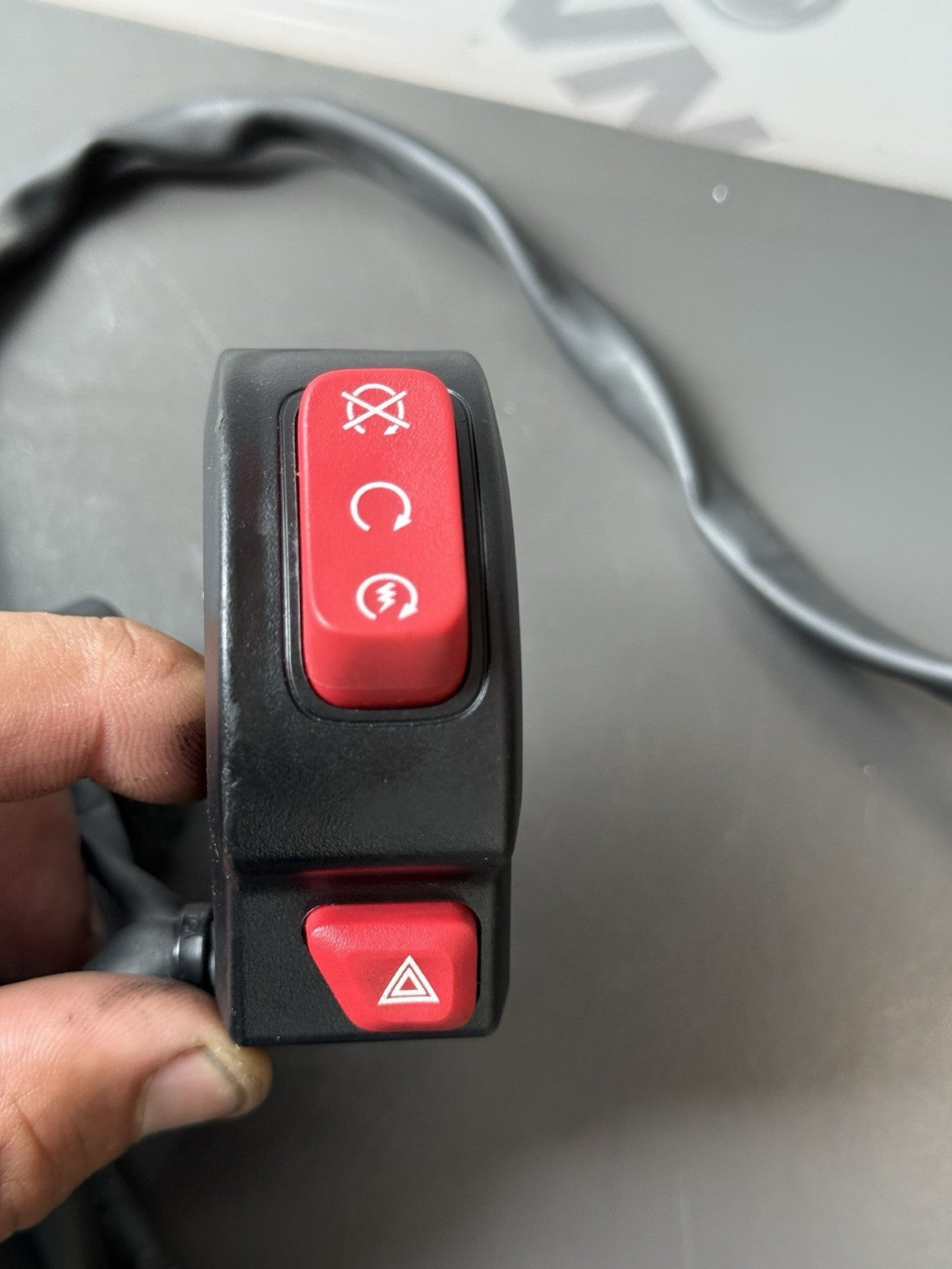 TRIUMPH TRIDENT 660 RIGHT SWITCH GEAR Right Switch YEAR 2021-2024 OEM RT SWITCH