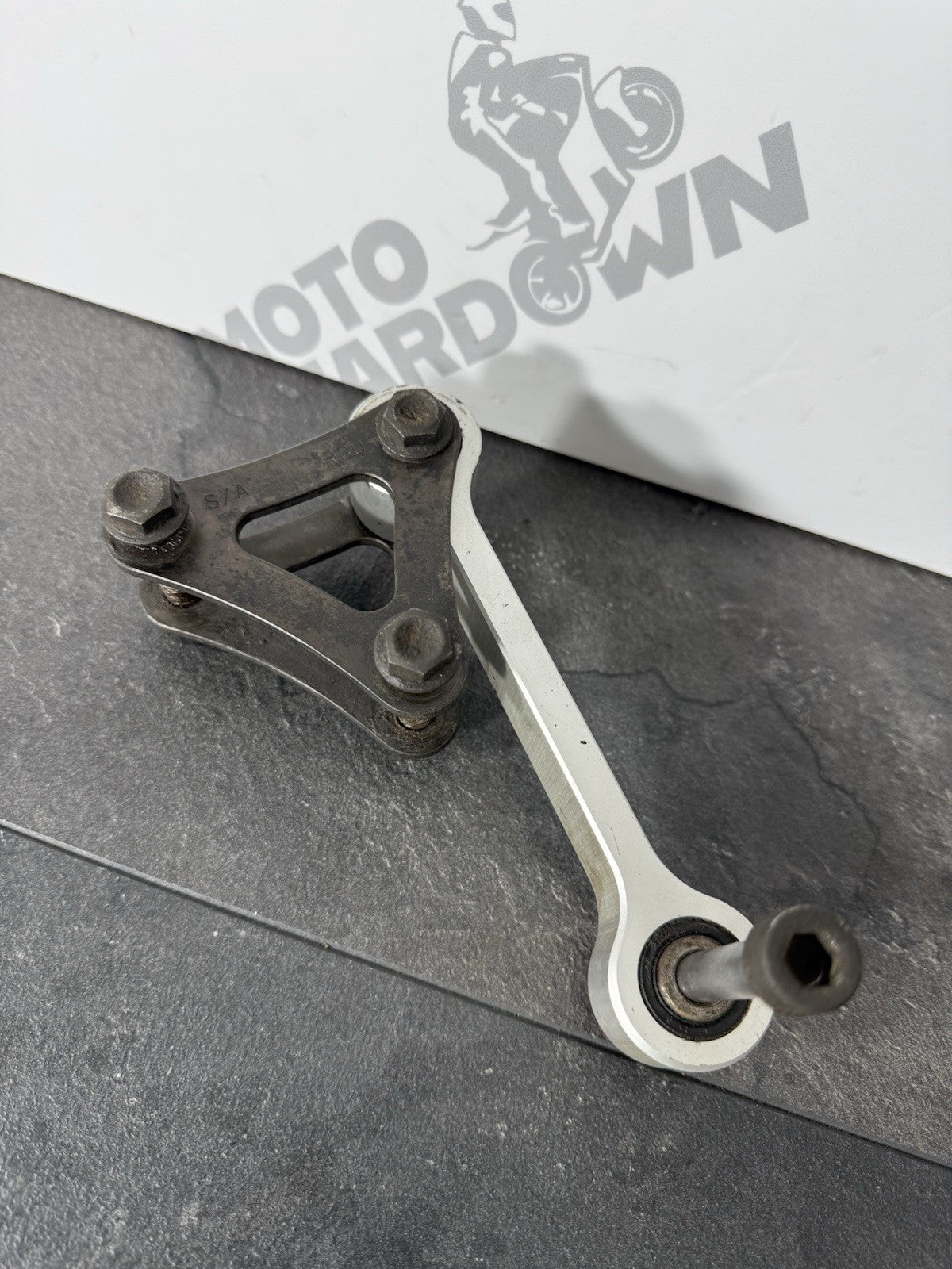 b3487c33-aa67-42b9-bfb5-3faa190dddb3