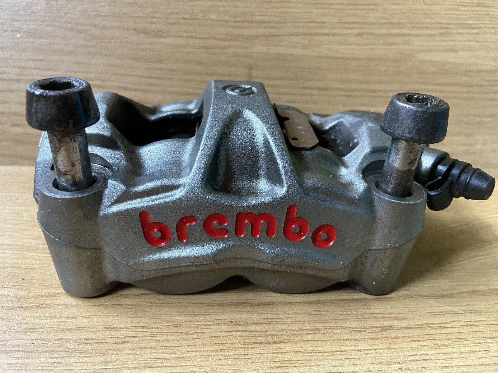 Triumph Street Triple 765 RS BREMBO FRONT BRAKE CALIPERS Brembo Monobloc M50 OEM