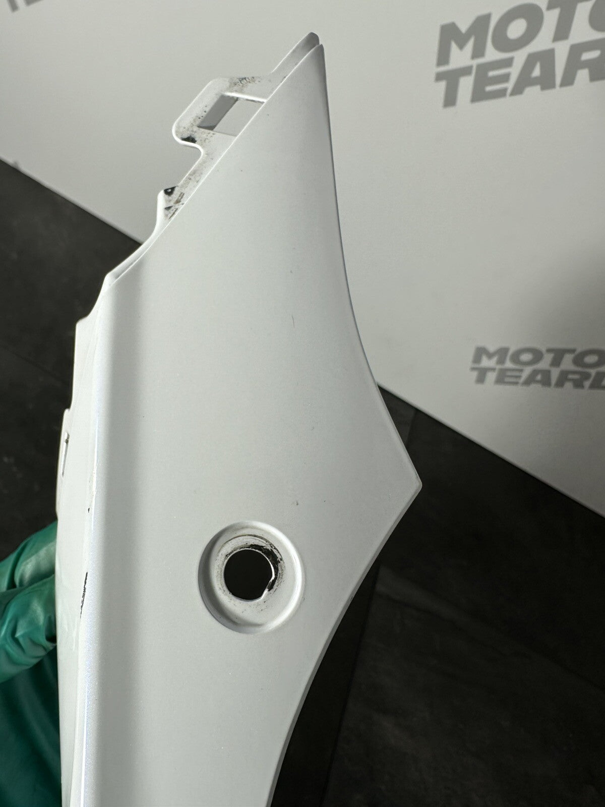 Suzuki GSXR 1000 2014 Right Side Upper Fairing Panel 22774 Miles 2009-2016 OEM