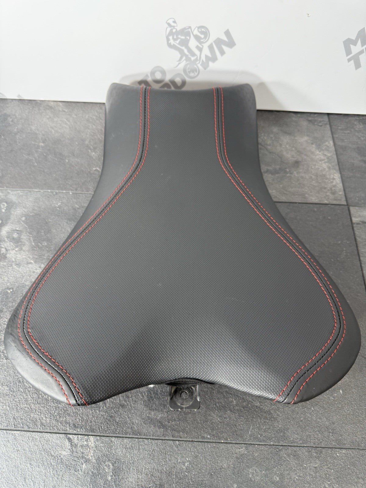 d2116d49-a0aa-435d-8319-e53e685bd15f