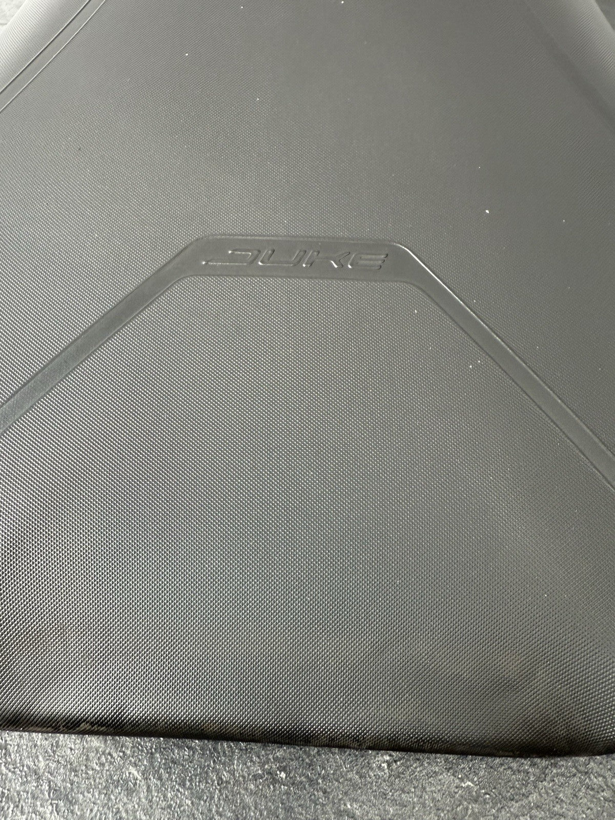 3035f8b7-e4d8-4e69-a464-80154ea544ba