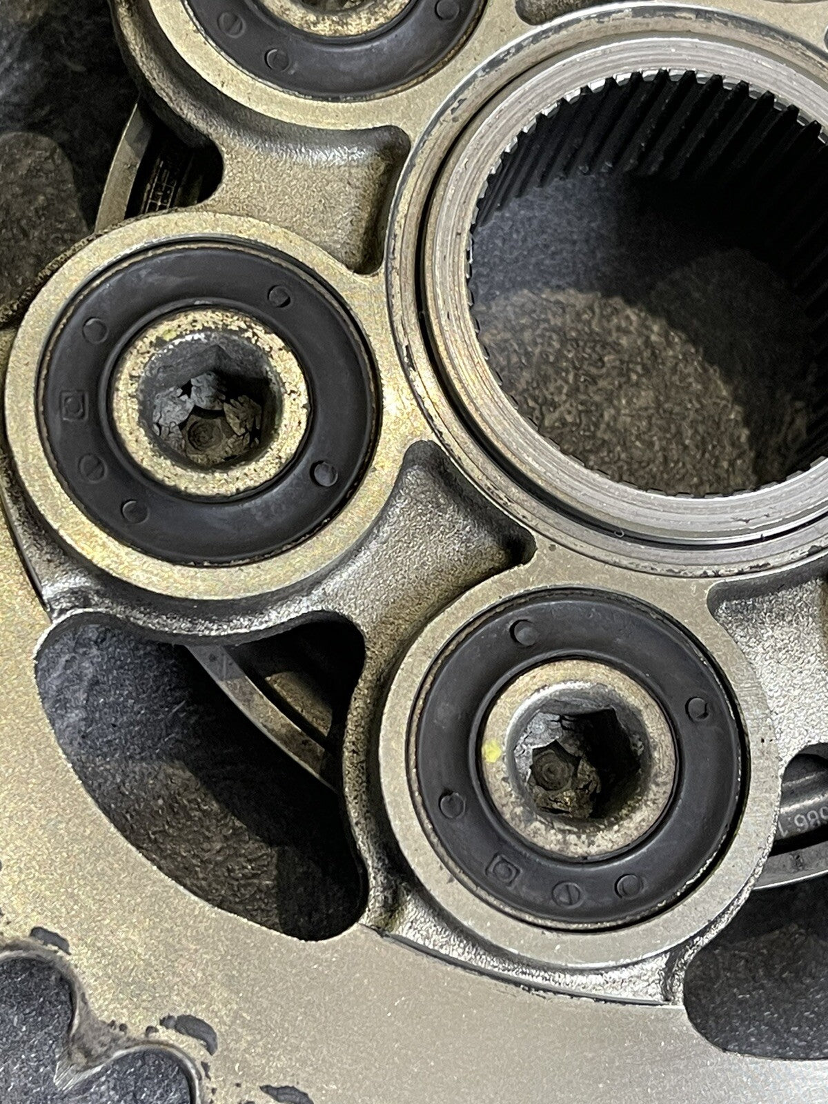 Ducati Streetfighter 1100 V4S 2020 Rear Sprocket & Carrier 4645 Miles 2021 OEM