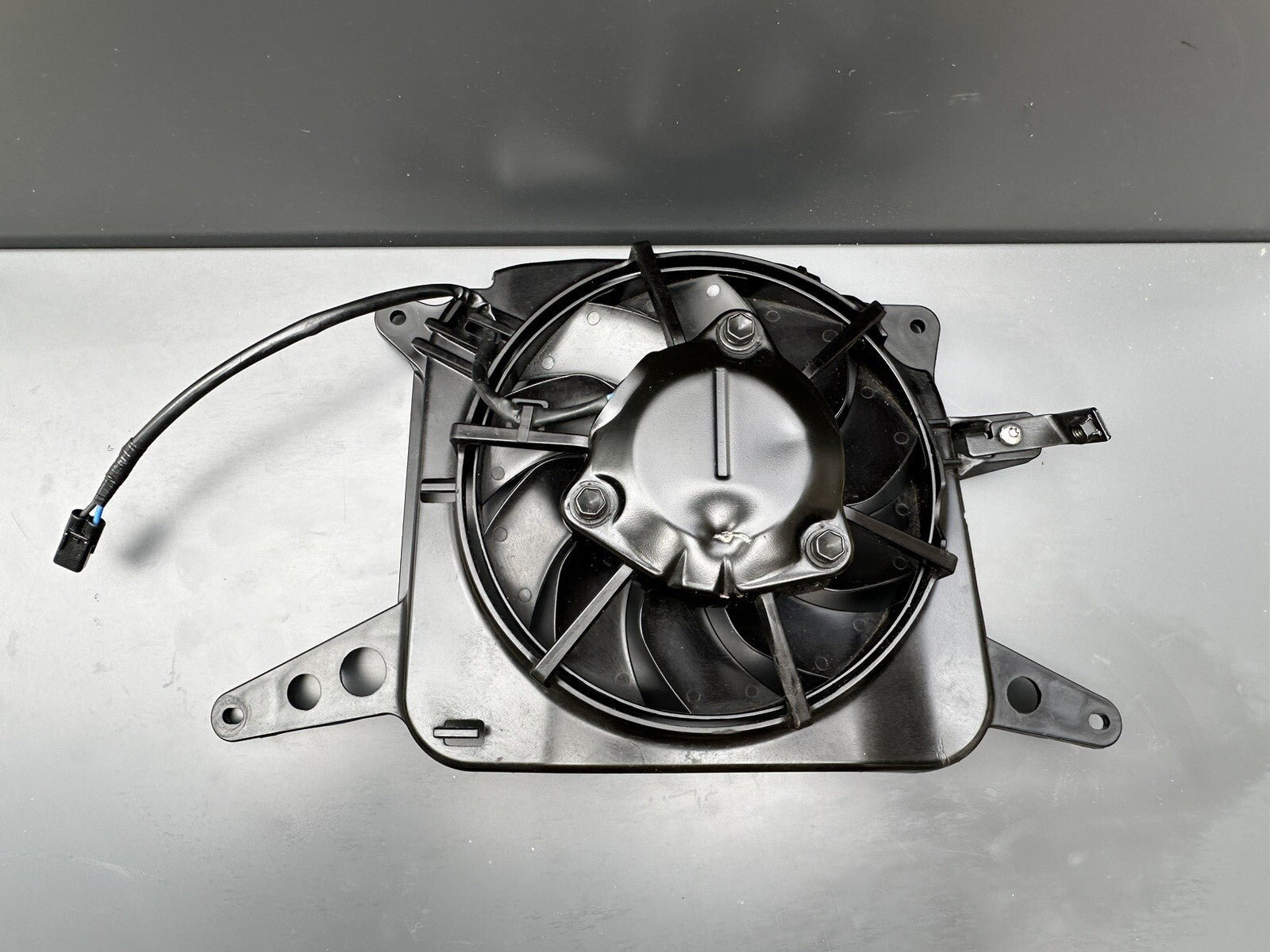 Triumph Speed Triple 1200 RR Radiator Fan Rad Fan 2022 OEM 1200RR Radiator Fan