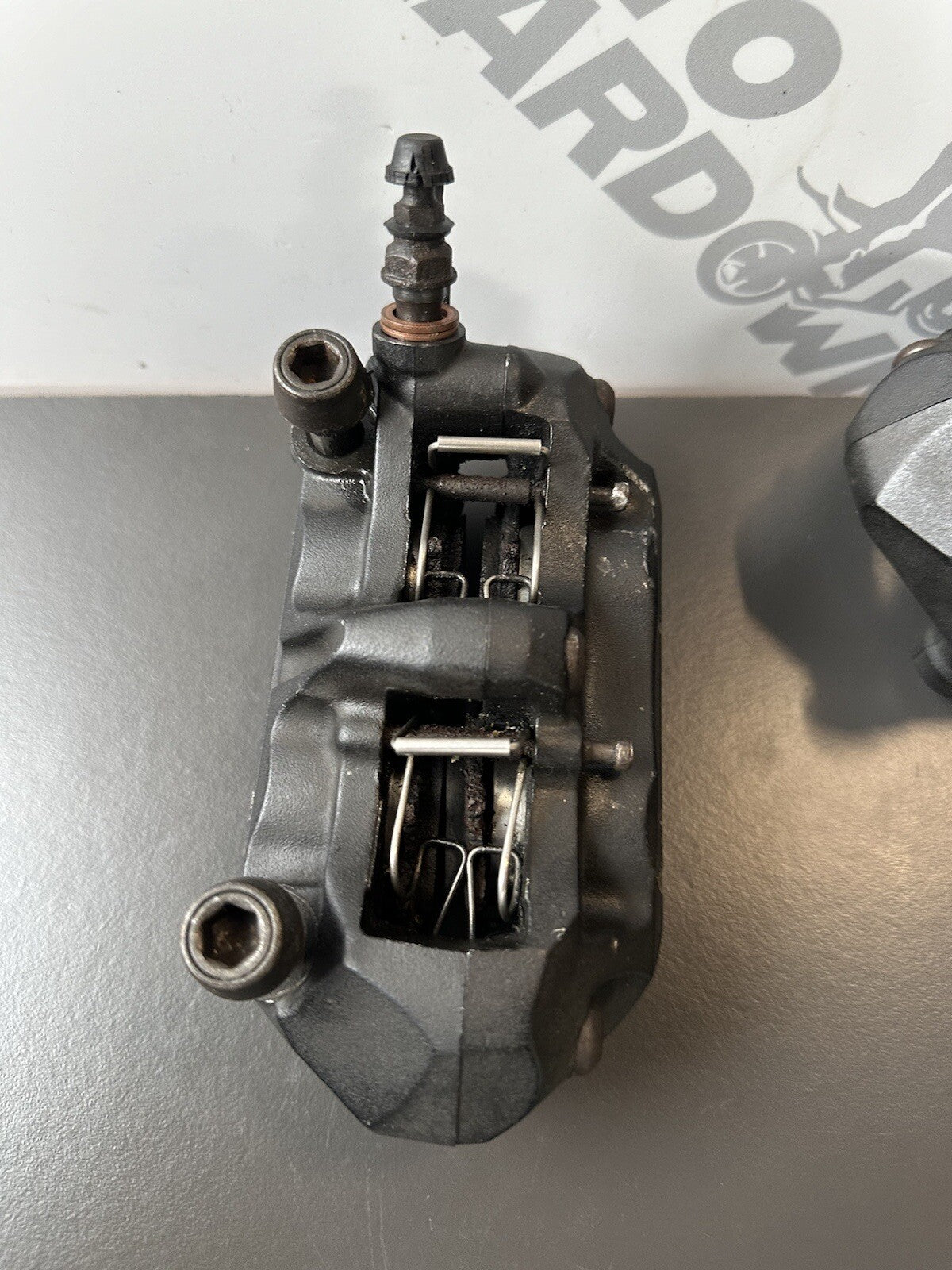 TRIUMPH SPEED TRIPLE 1050 2011 - 2015 front brake calipers brembo 100mm 19,161m