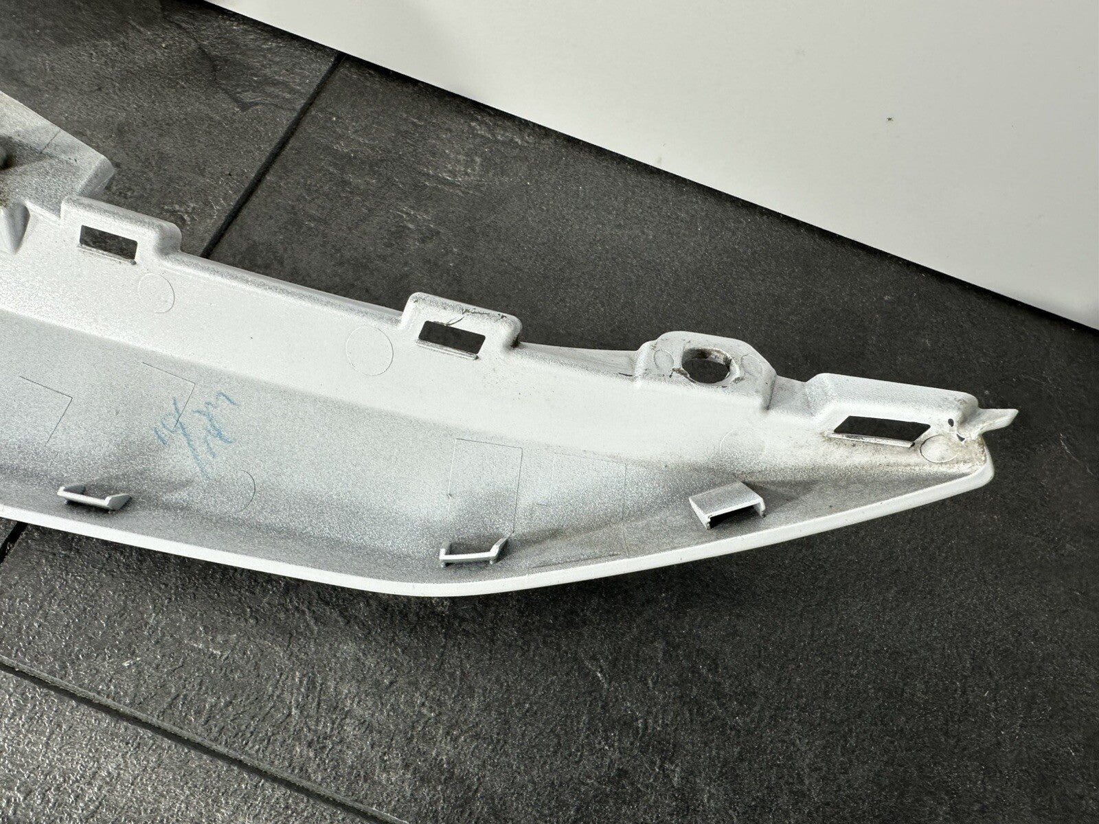 Suzuki GSXR 1000 2014 Right Side Upper Fairing Panel 22774 Miles 2009-2016 OEM