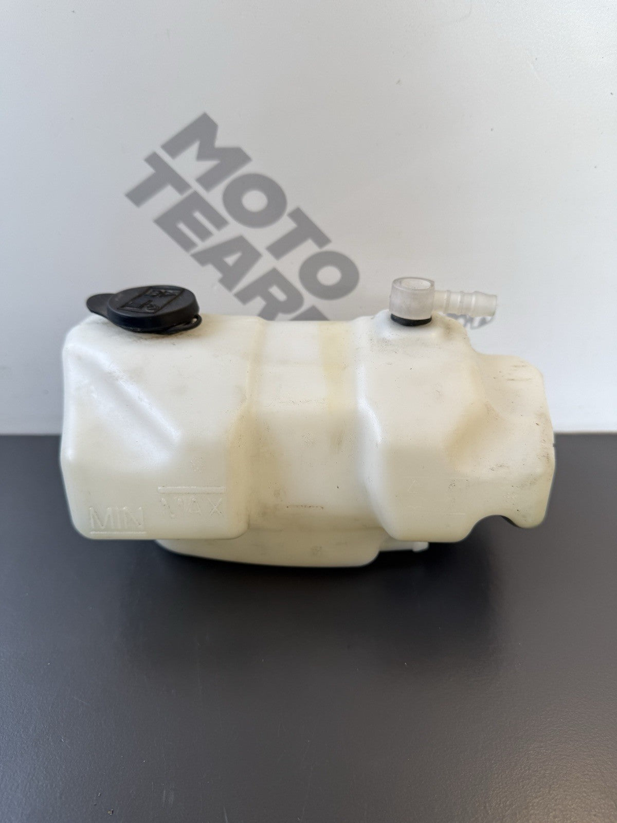 TRIUMPH STREET TRIPLE 675R COOLANT BOTTLE Radiator Coolant Bottle T2102200 2010
