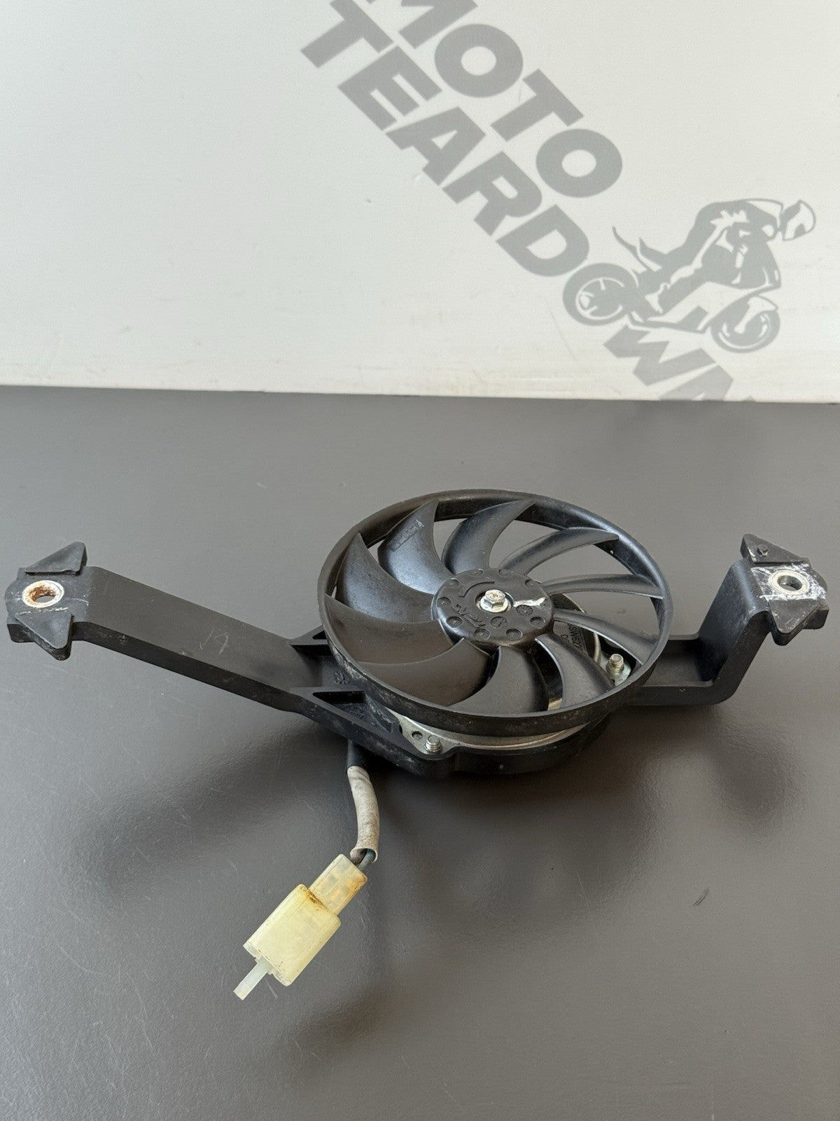 Suzuki GSXS 125 radiator cooling fan 2017 - 2022 GSXS 125 Radiator Fan OEM 2017