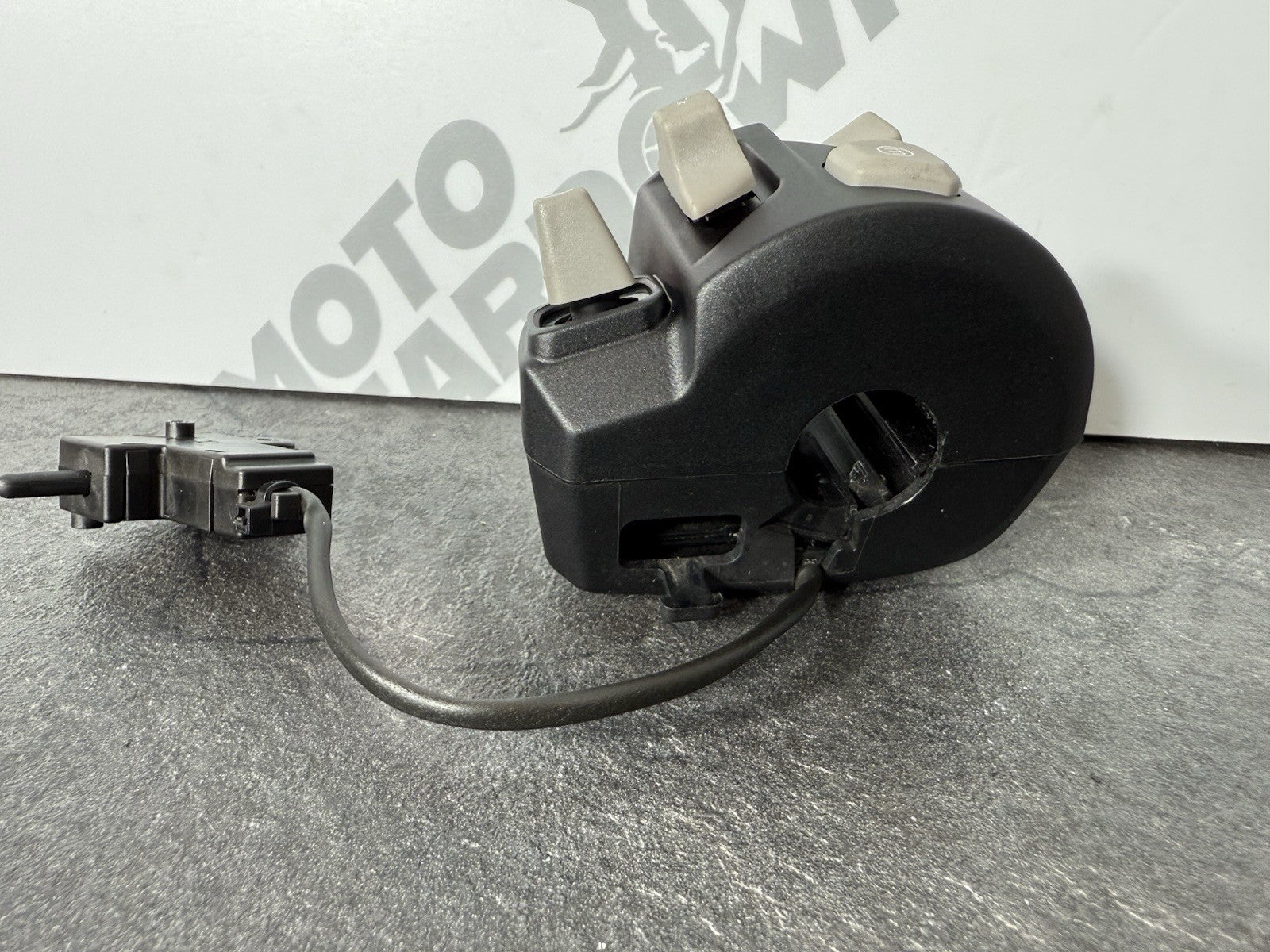 9a863826-3af7-4db8-a84e-5a2c87e10a9d