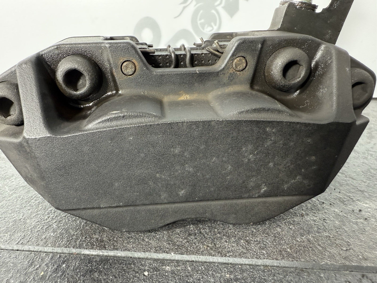 Yamaha YZF R125 R 125 2014 Front Brake Caliper & Pads 26983 Miles 2008-2018