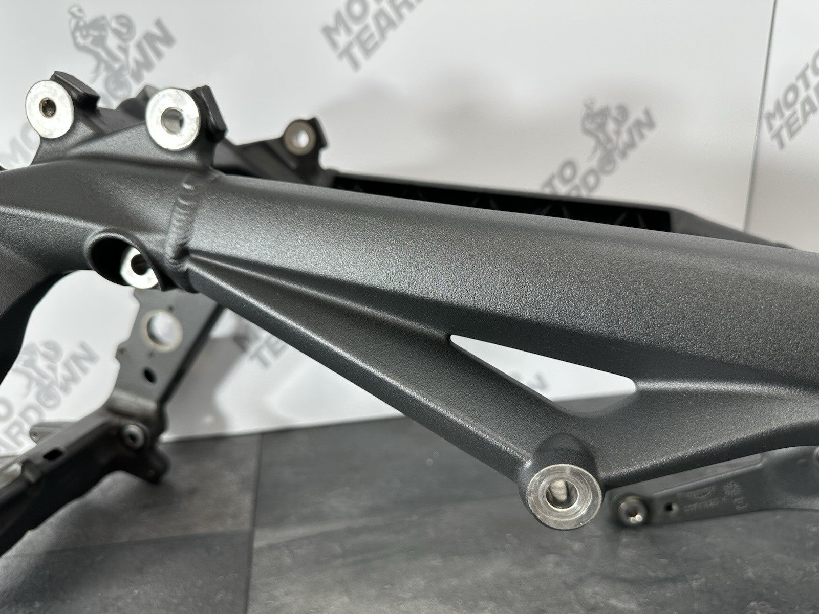 Triumph Street Triple 675 R 2015 Frame With V5 Main Frame 2013-2016 16470m CAT N