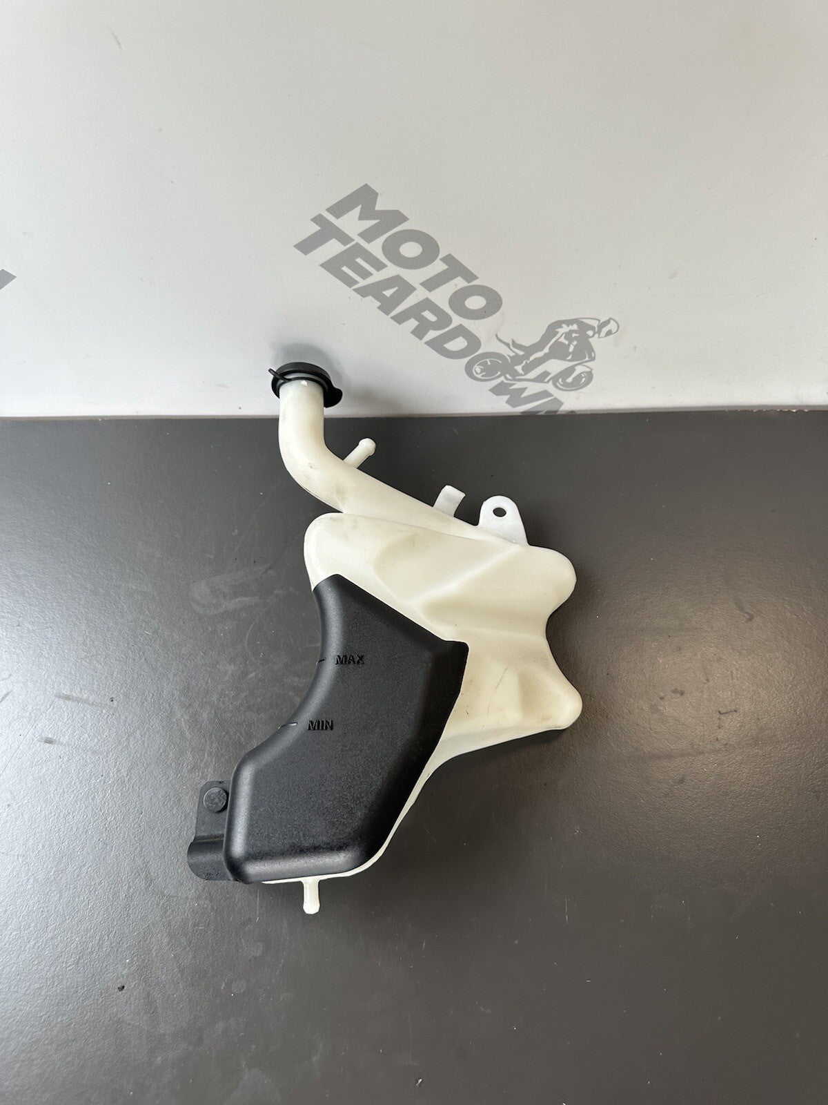 Triumph Speed Triple 1050 Coolant bottle header tank 2011-2015 T2105000 OEM