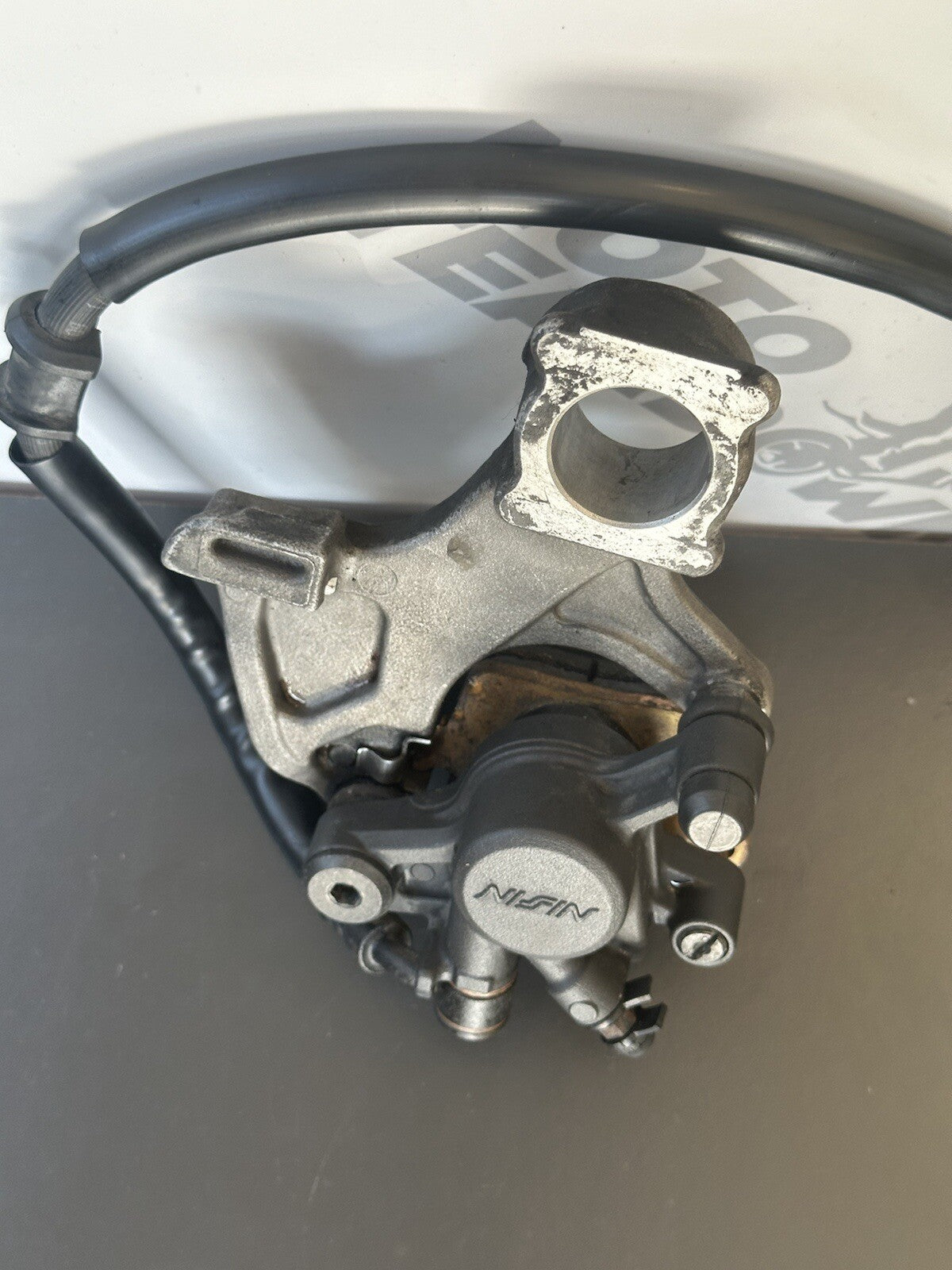 SUZUKI GSX R1000 GSXR 1000 2009-2016 Rear BRAKE CALIPER REAR Caliper And Hanger