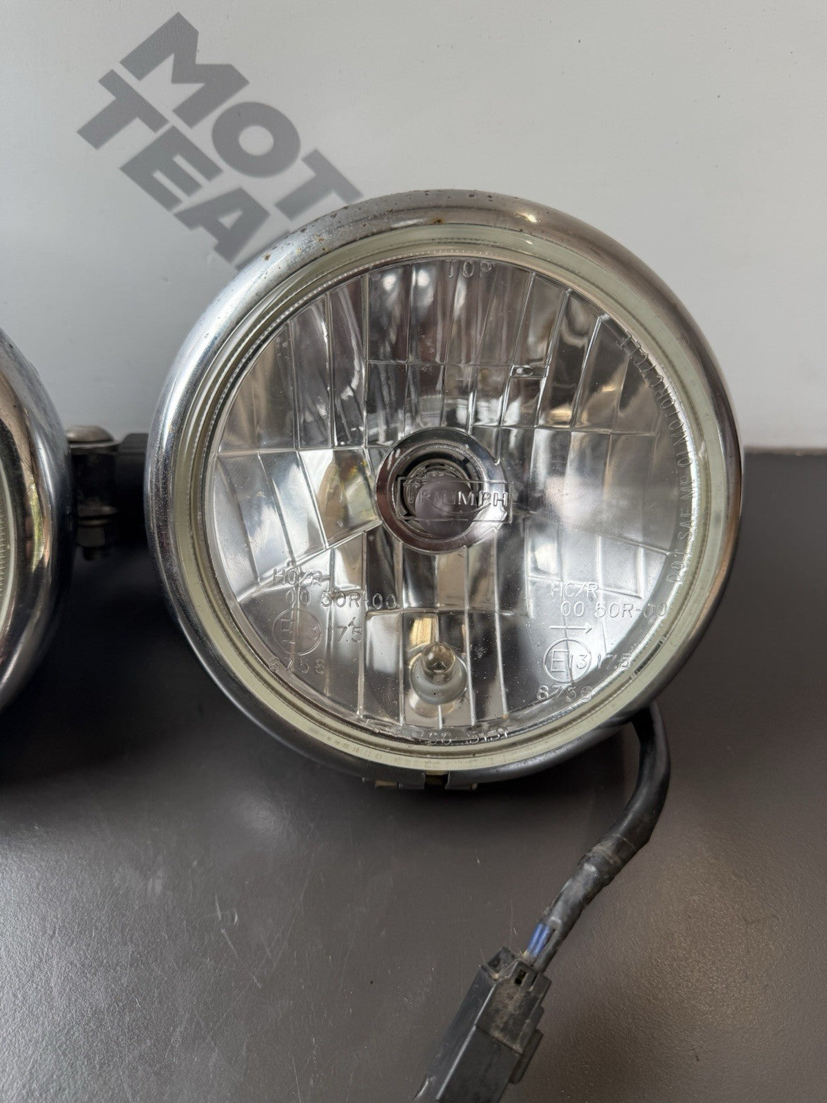 TRIUMPH STREET TRIPLE 675 675R HEADLIGHTS 675 Headlights OEM 2007-2011 17,009m