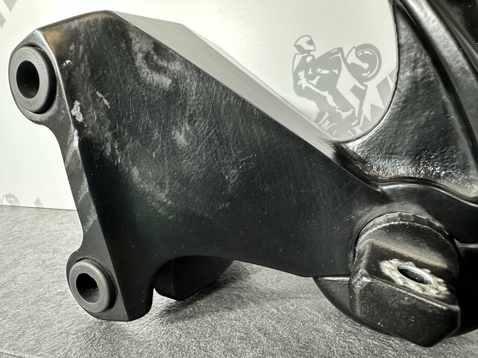 Triumph Street Triple 675 R 2015 Clock Stay Top Bracket 16470m 2013-2016 OEM