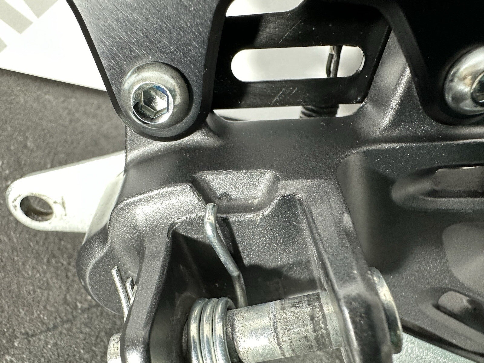 Yamaha R7 690 2024 Right Footrest Hanger Rearset Brake Lever 1784m 2022 2023
